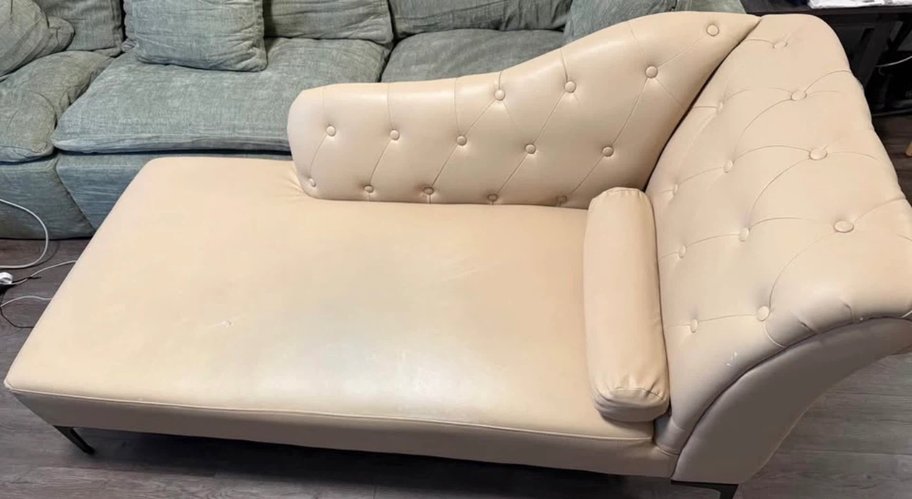 Chaise Lounge