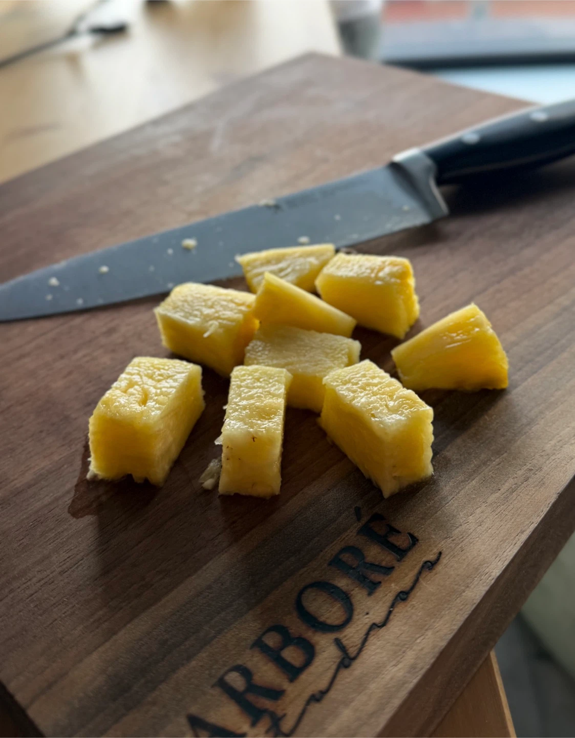 Arboré Live Edge Cutting Board - photo 4