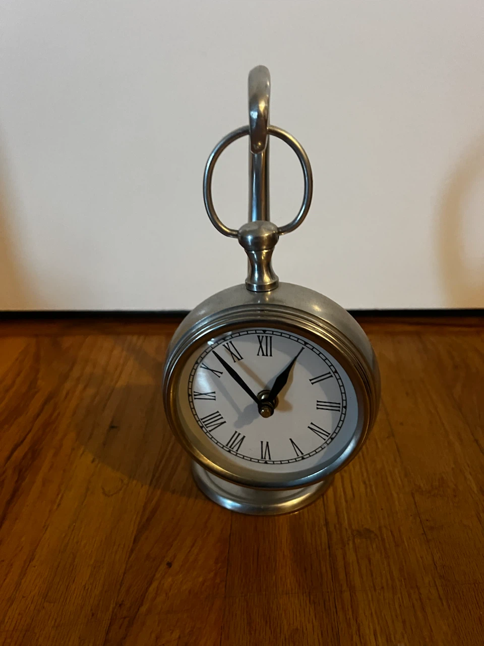 Vintage Style Desk Clock with Stand - photo 3