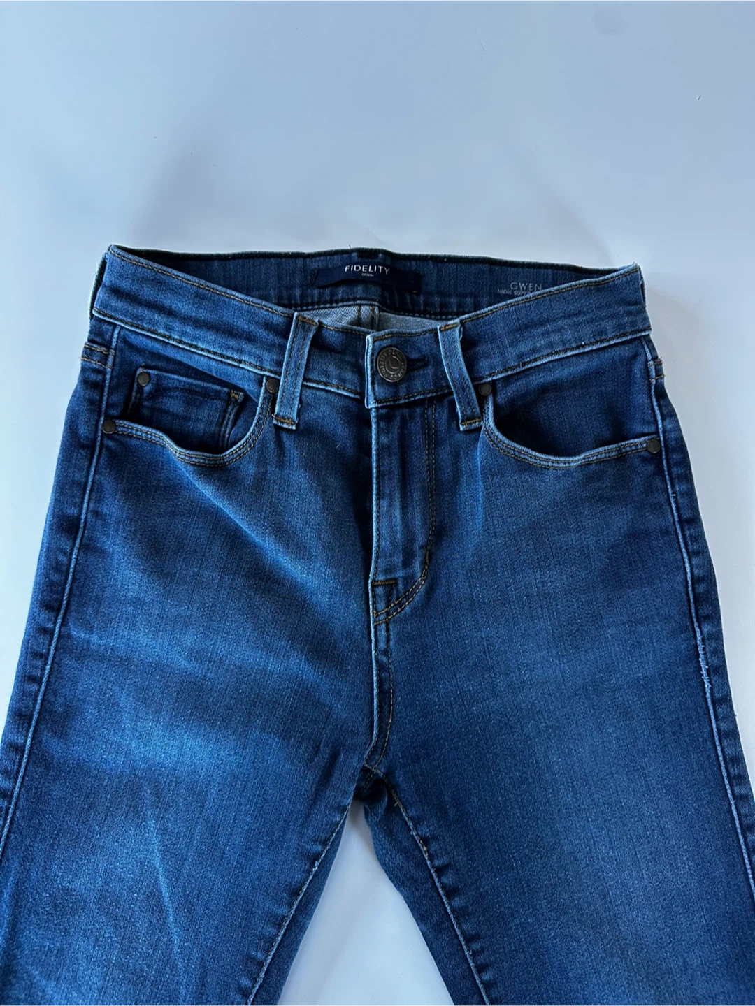 Fidelity Gwen Jeans - Size 25 - photo 4