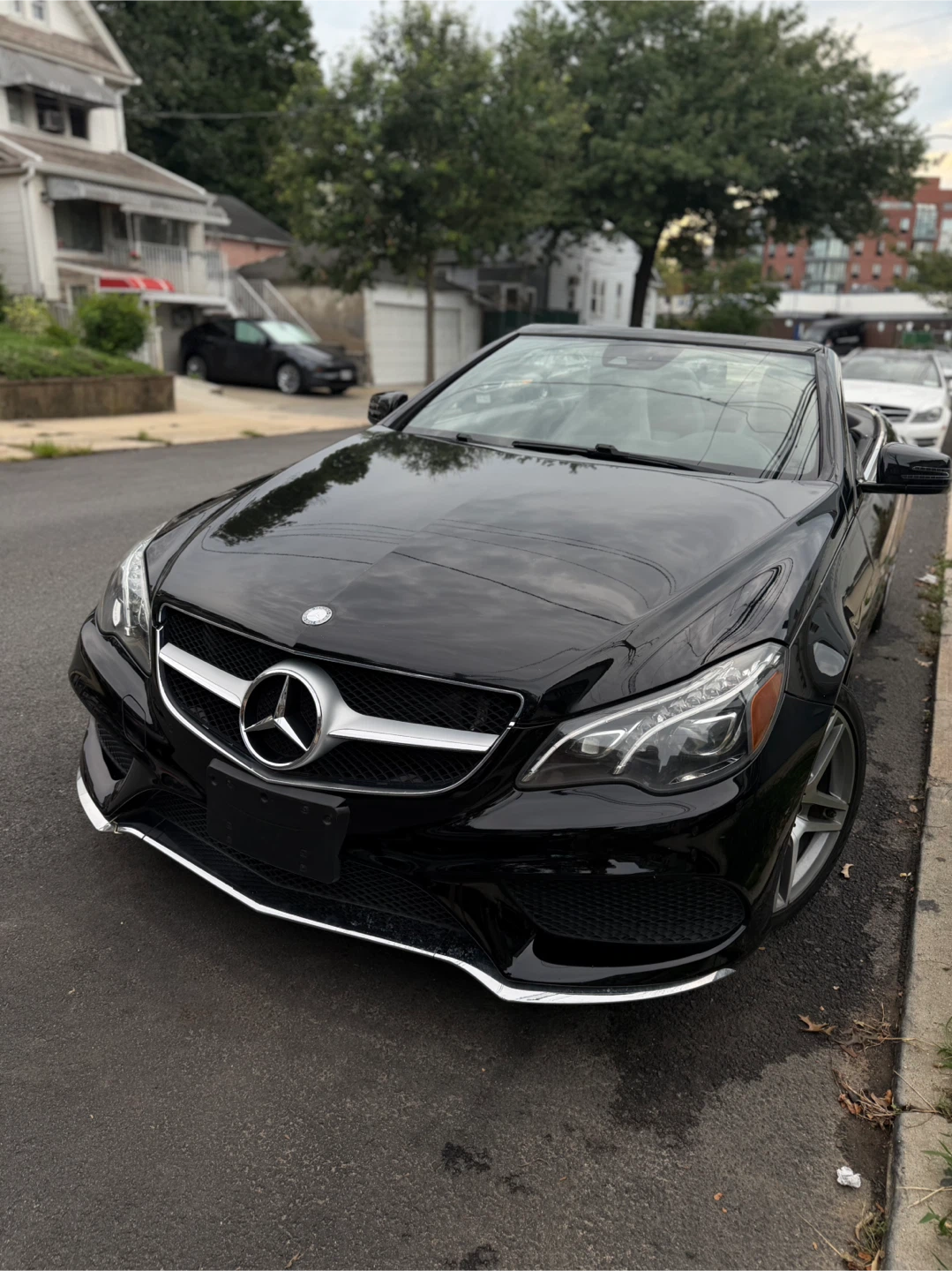 Black Mercedes-Benz E-Class Convertible - photo 2