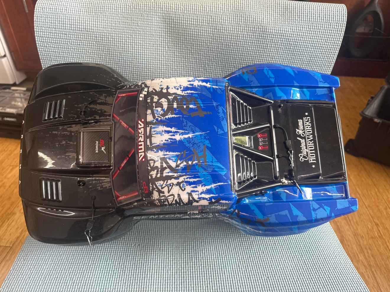 ARRMA SENTON 4x4 RC Truck - photo 2