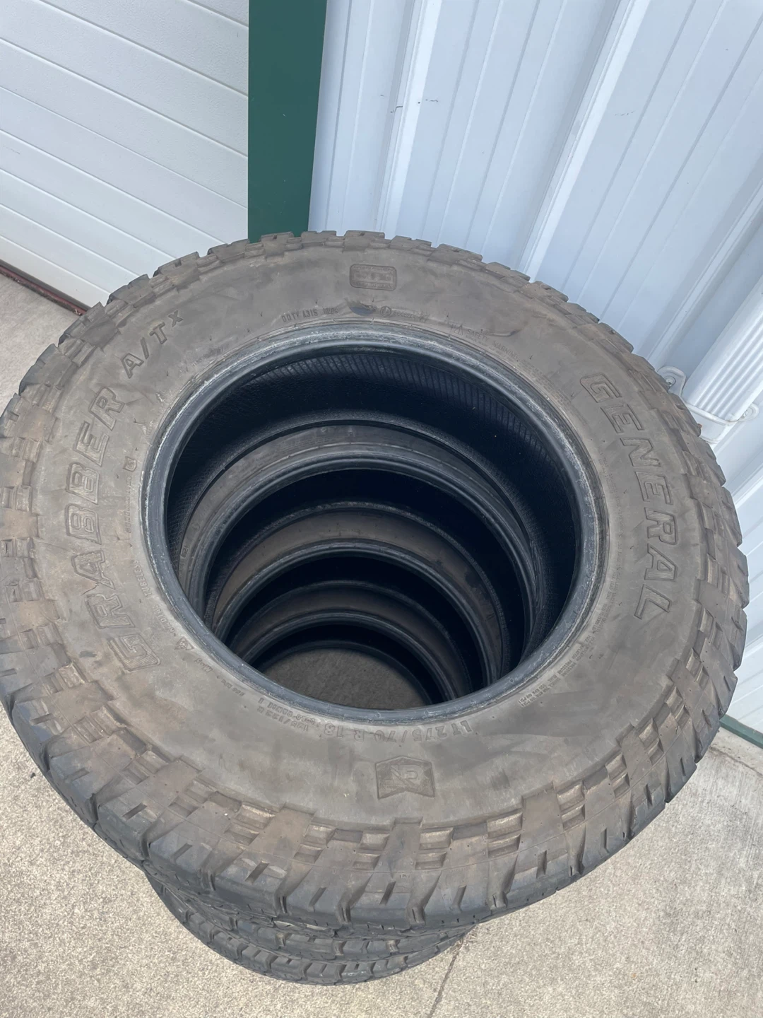 General Grabber A/TX Tires LT275/70 R 18 - photo 2
