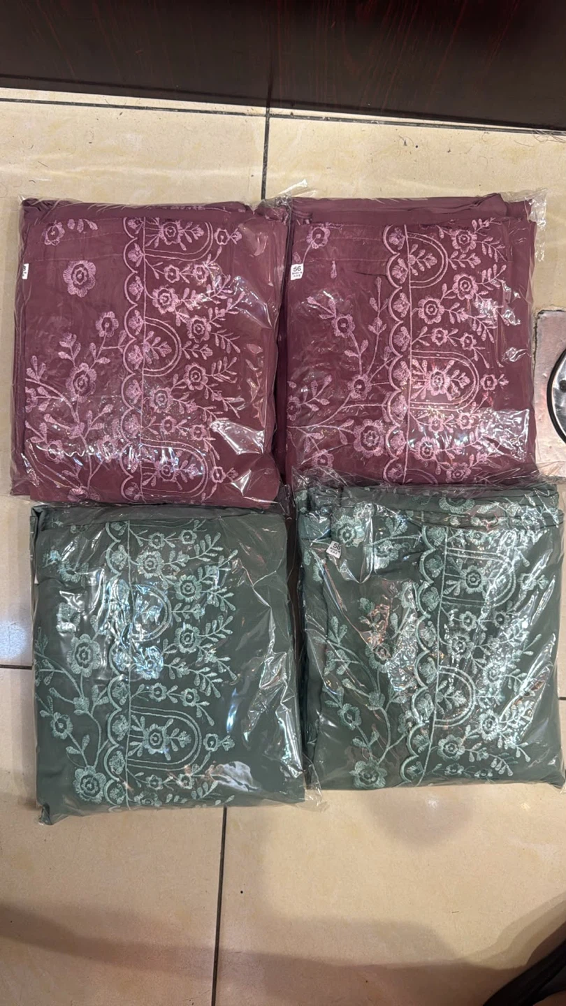 New Embroidered Abaya Set (Sizes 56 & 58) - photo 2
