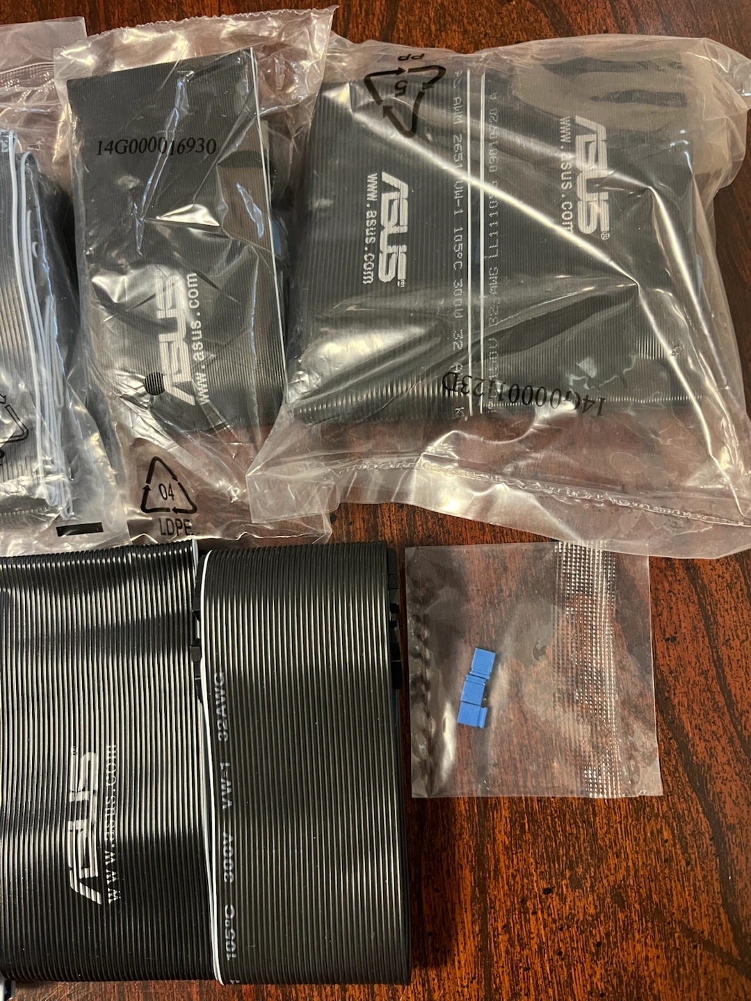 Various Floppy Drive Ribbon Cable Parts - photo 4