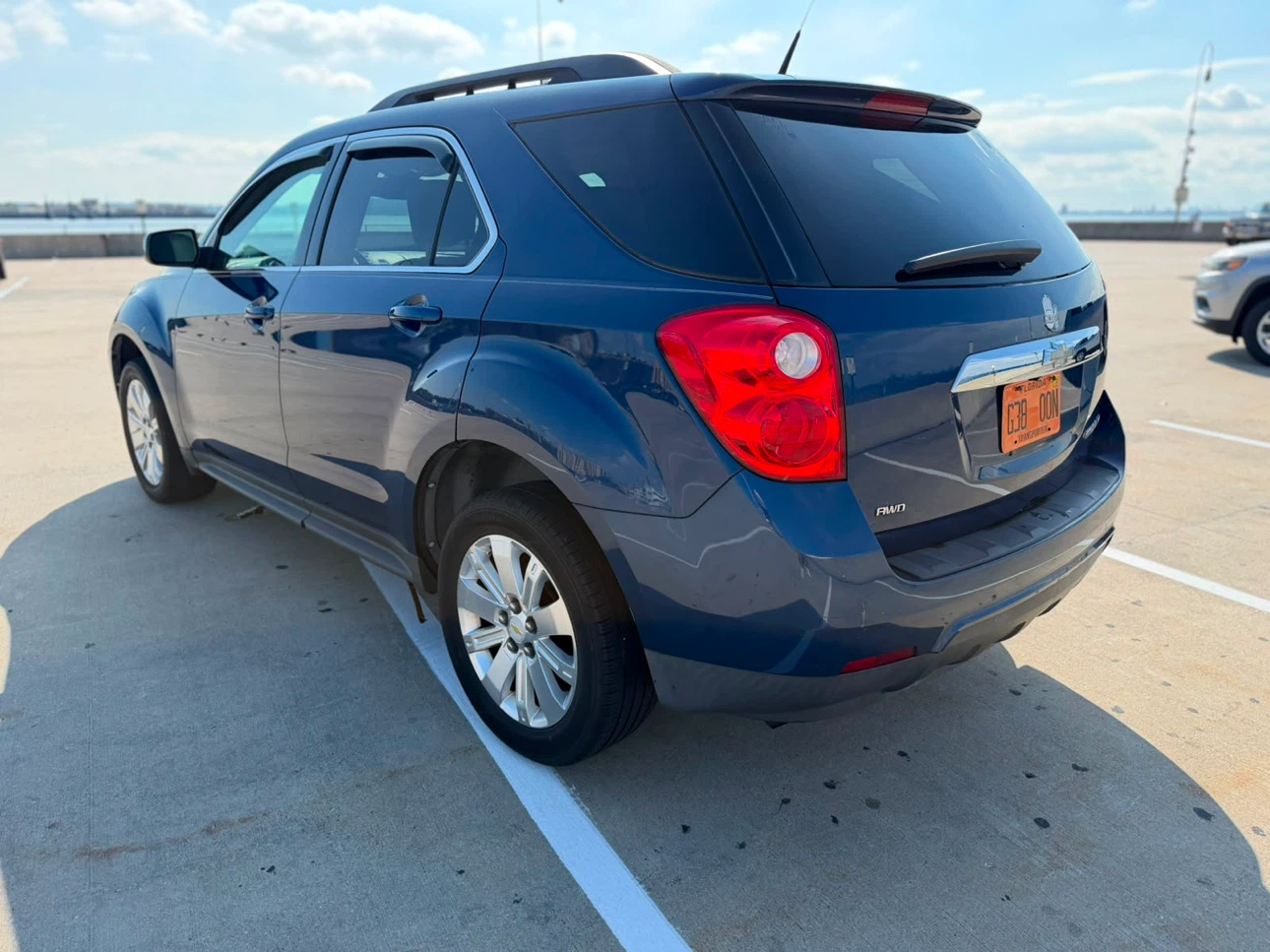 Blue Chevrolet Equinox LT SUV - photo 3