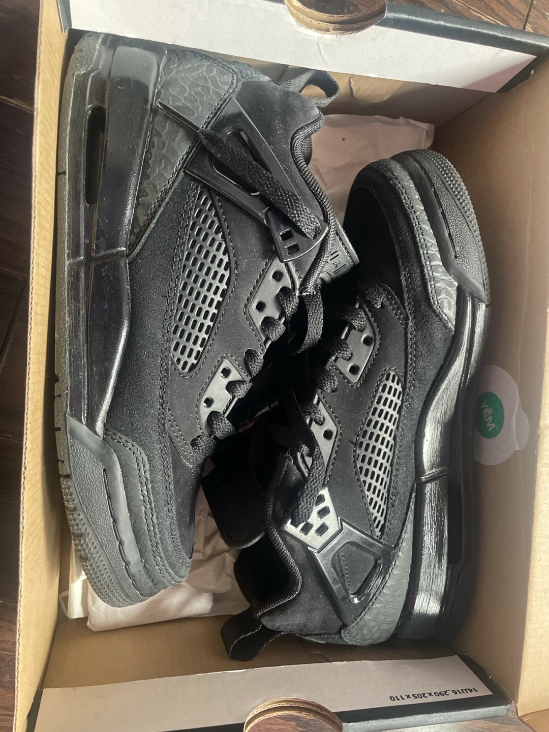 Jordan spizike low grade school