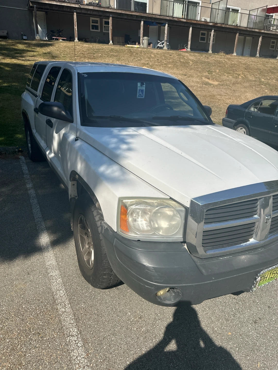 2005 Dodge Dakota 4x4 V8 Crew Cab — $2,500 OBO - photo 3