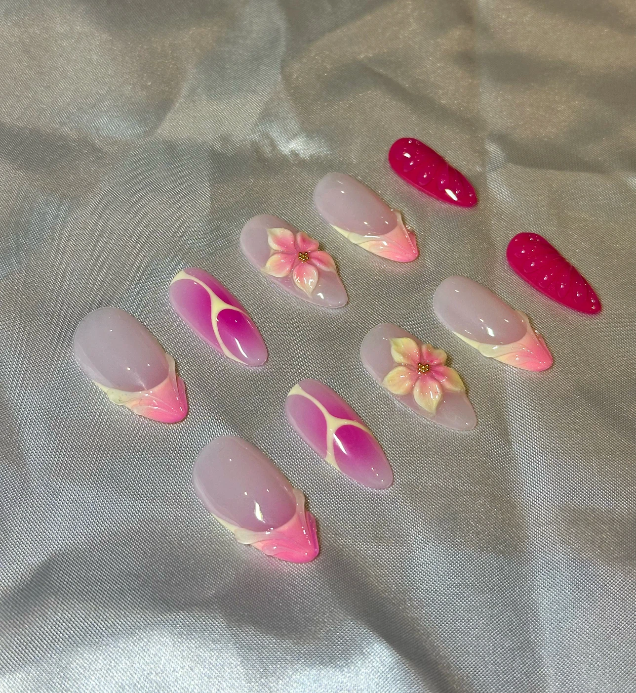 Press-On Nails - Pink & Floral Design