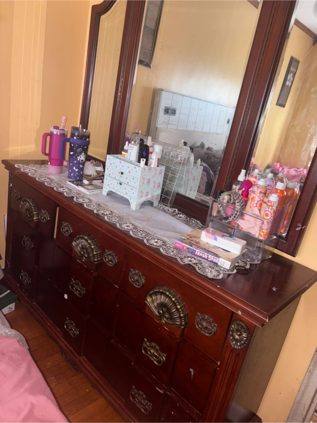 Vintage Wood Nightstand Set - photo 3