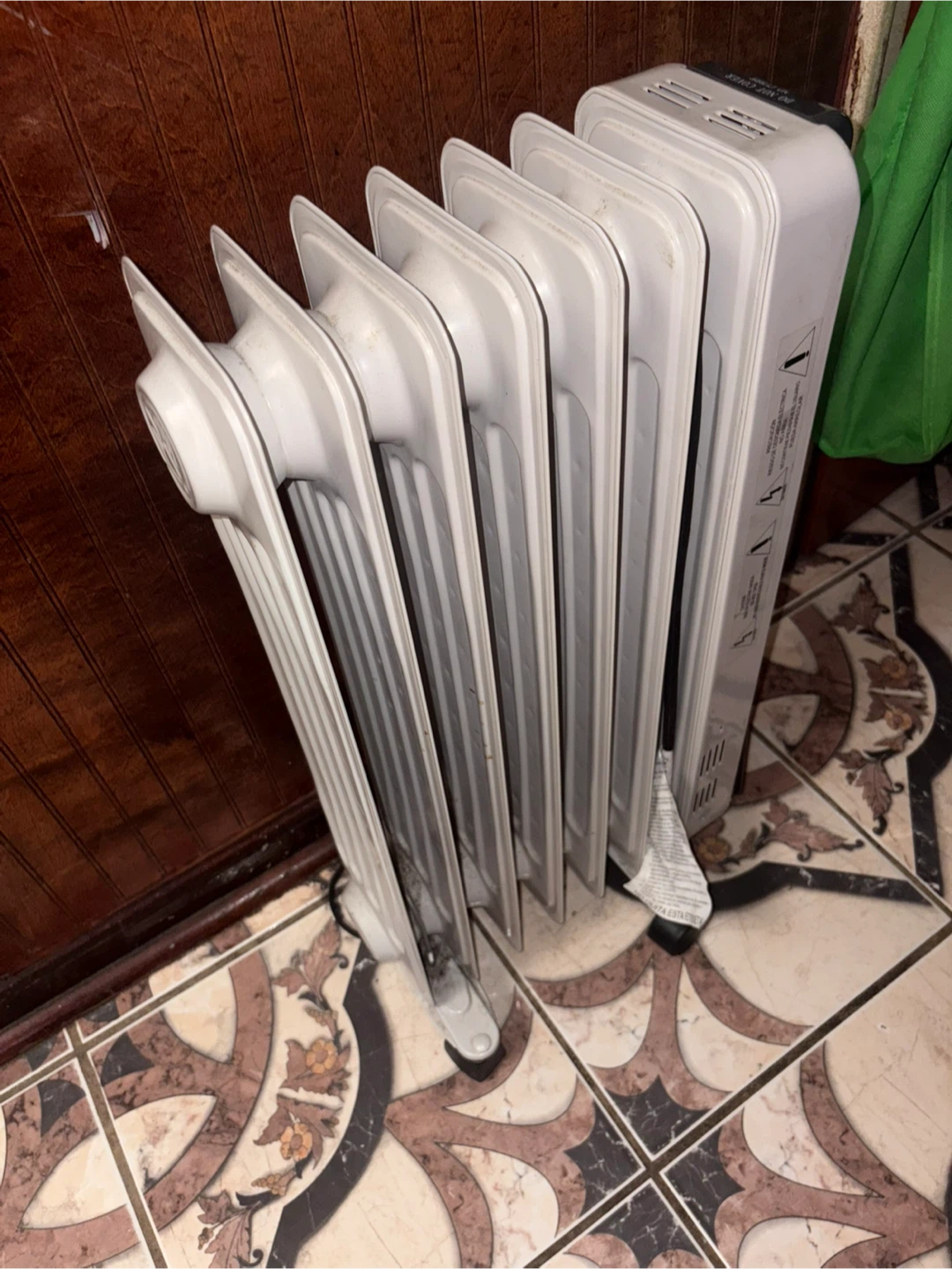 White Oil-Filled Radiator Heater