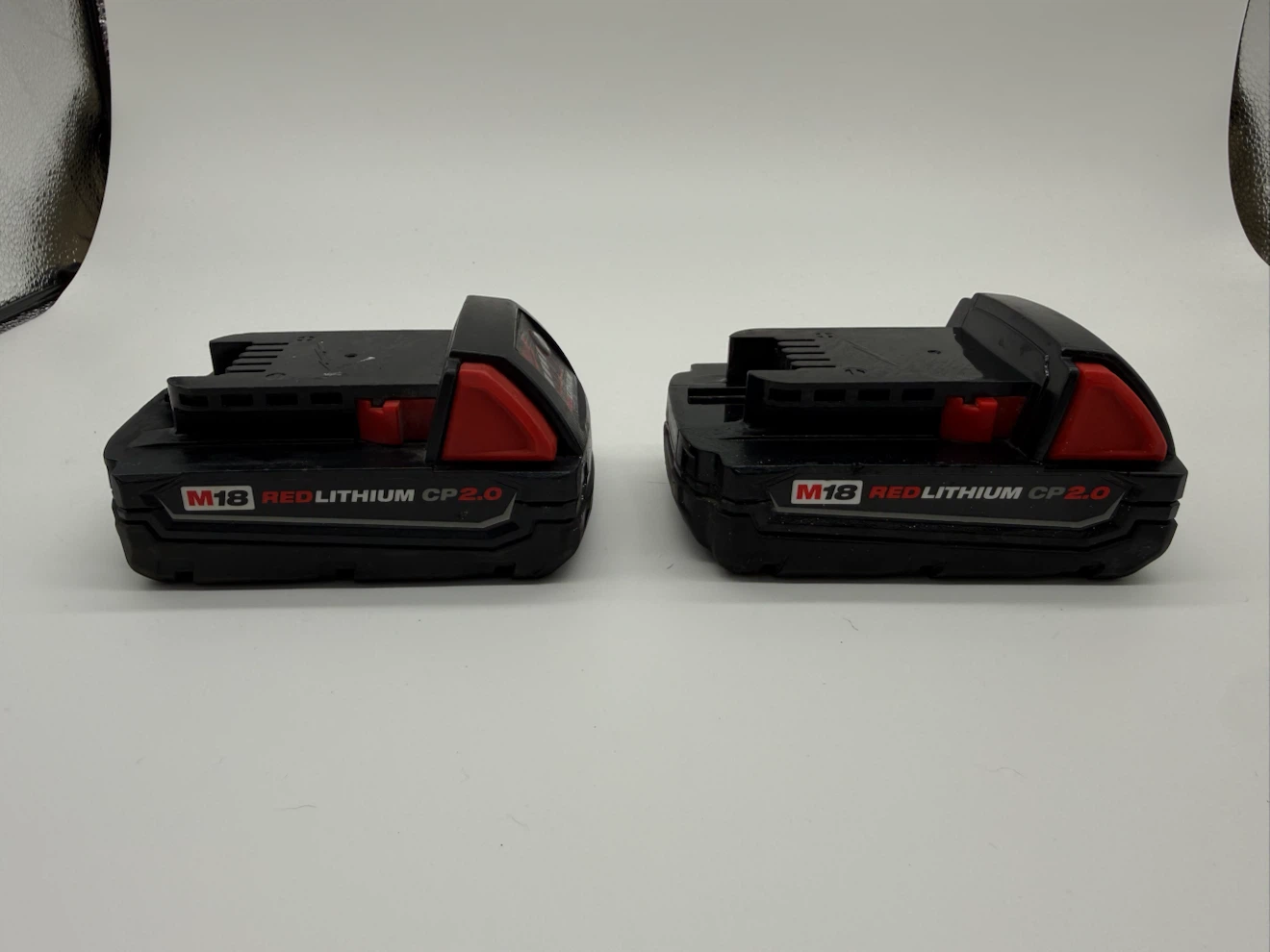 MilwaukeeM18 Lithium-Ion CP 2.0 Ah REDLITHIUM Battery - photo 3