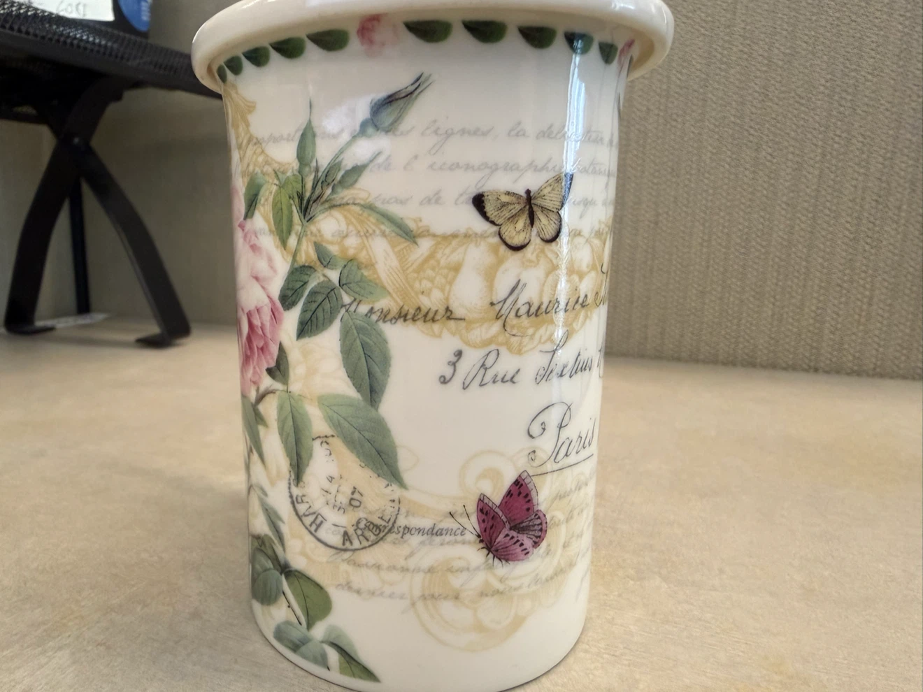 Kent Pottery French Floral motif mug with lid - photo 3