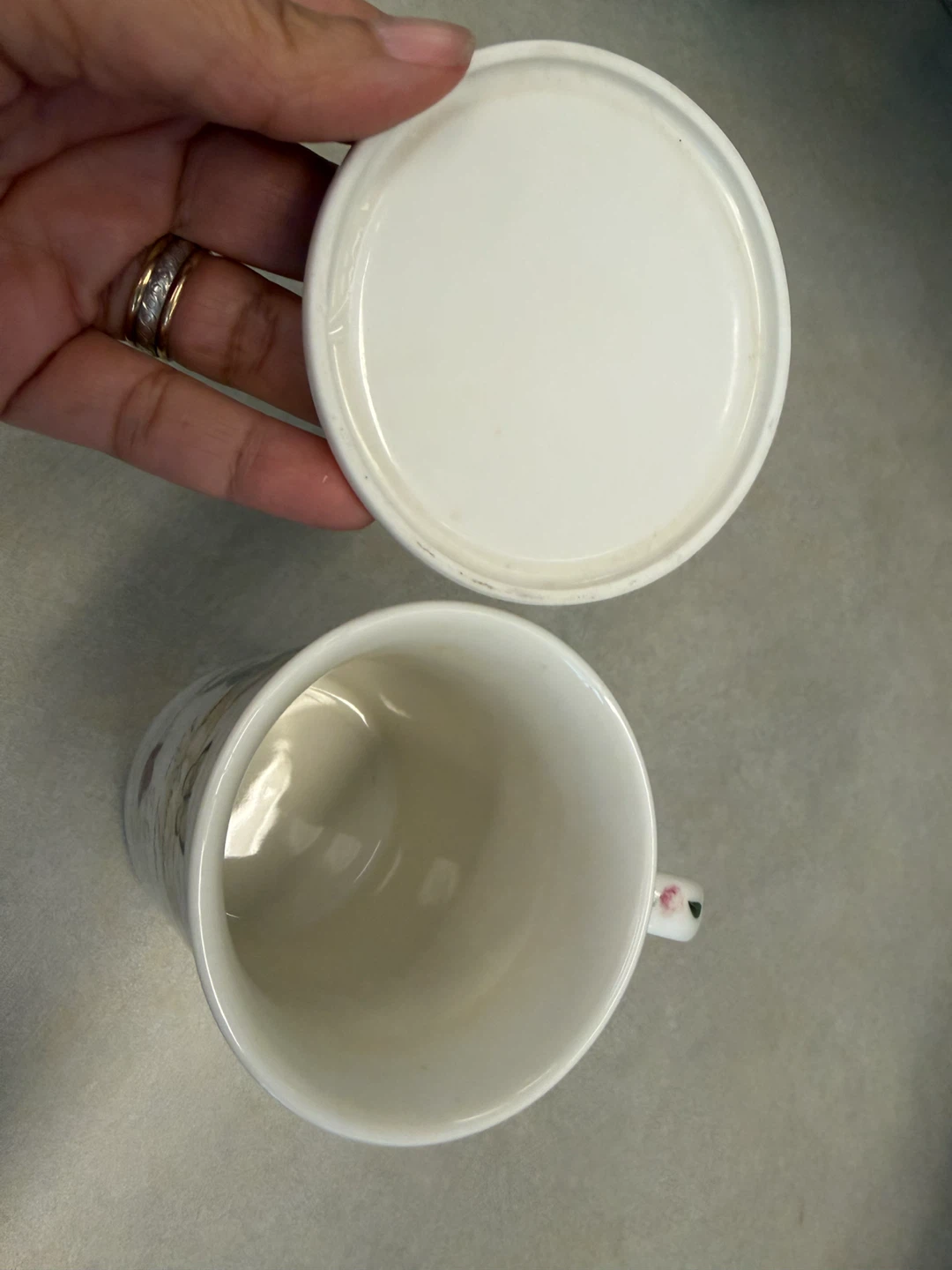 Kent Pottery French Floral motif mug with lid - photo 5
