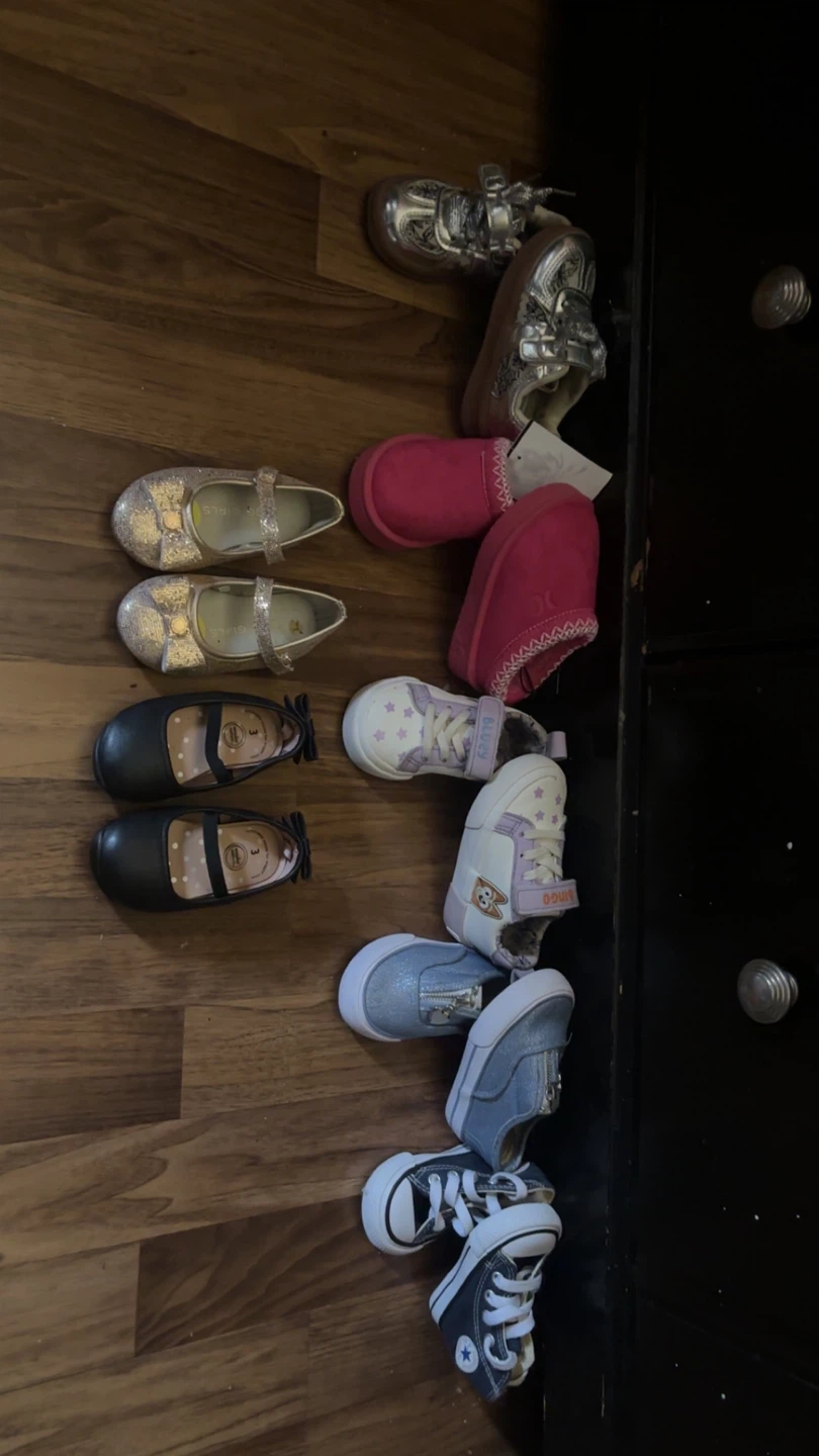 Children's Shoes Assortment - photo 5