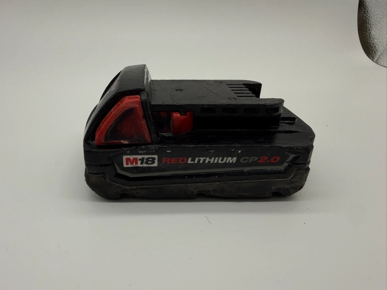 MilwaukeeM18 Lithium-Ion CP 2.0 Ah REDLITHIUM Battery
