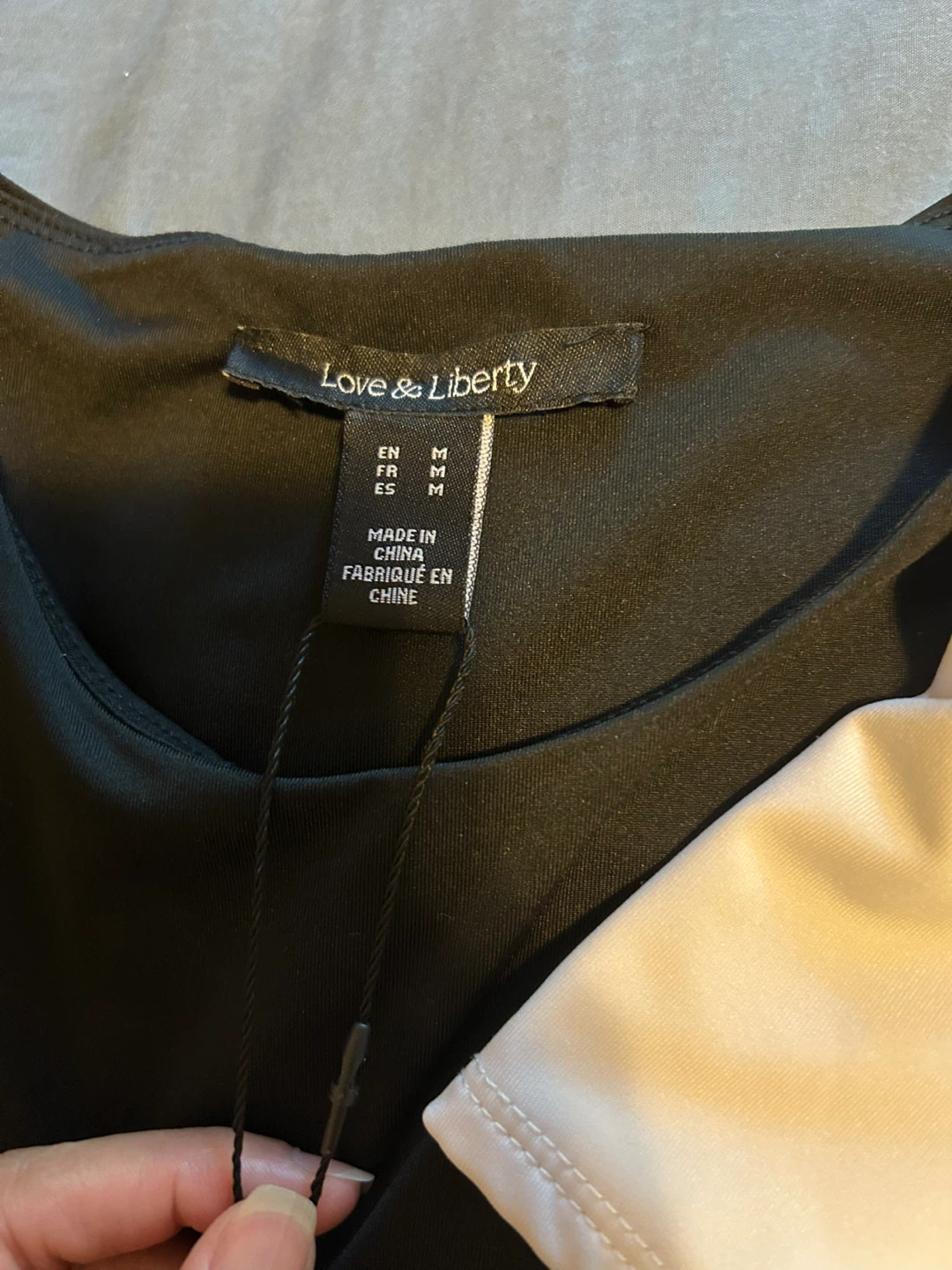 Love & Liberty Black and White T-Shirts (2) - photo 2