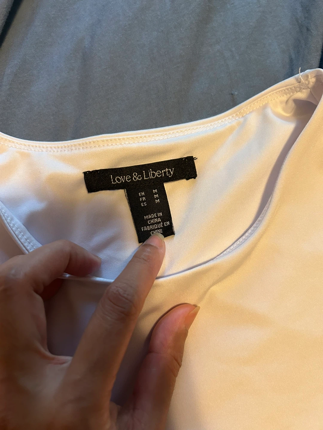 Love & Liberty Black and White T-Shirts (2) - photo 3