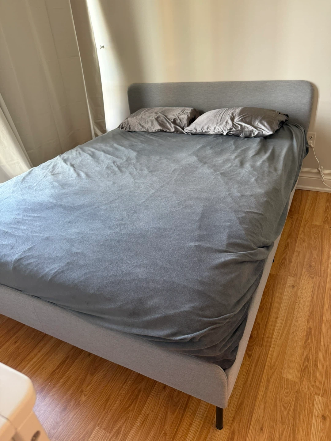 IKEA SLATTUM Upholstered Bed Frame - Queen - photo 4