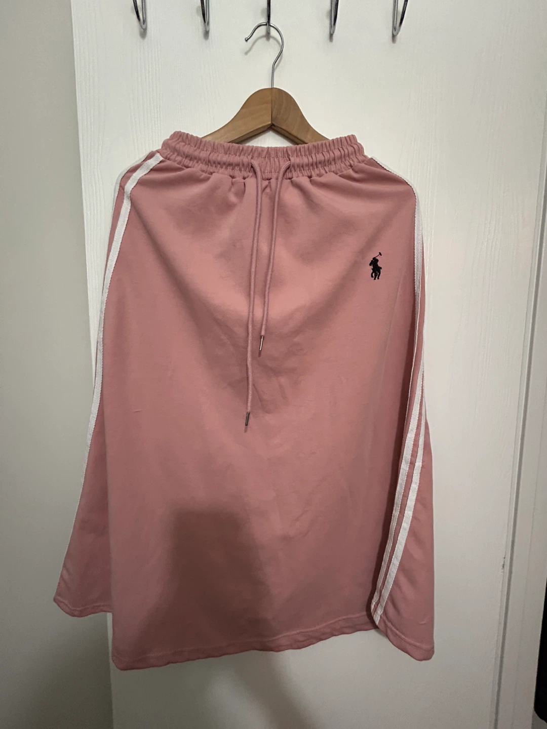Pink T-shirt and Skirt Set - photo 5