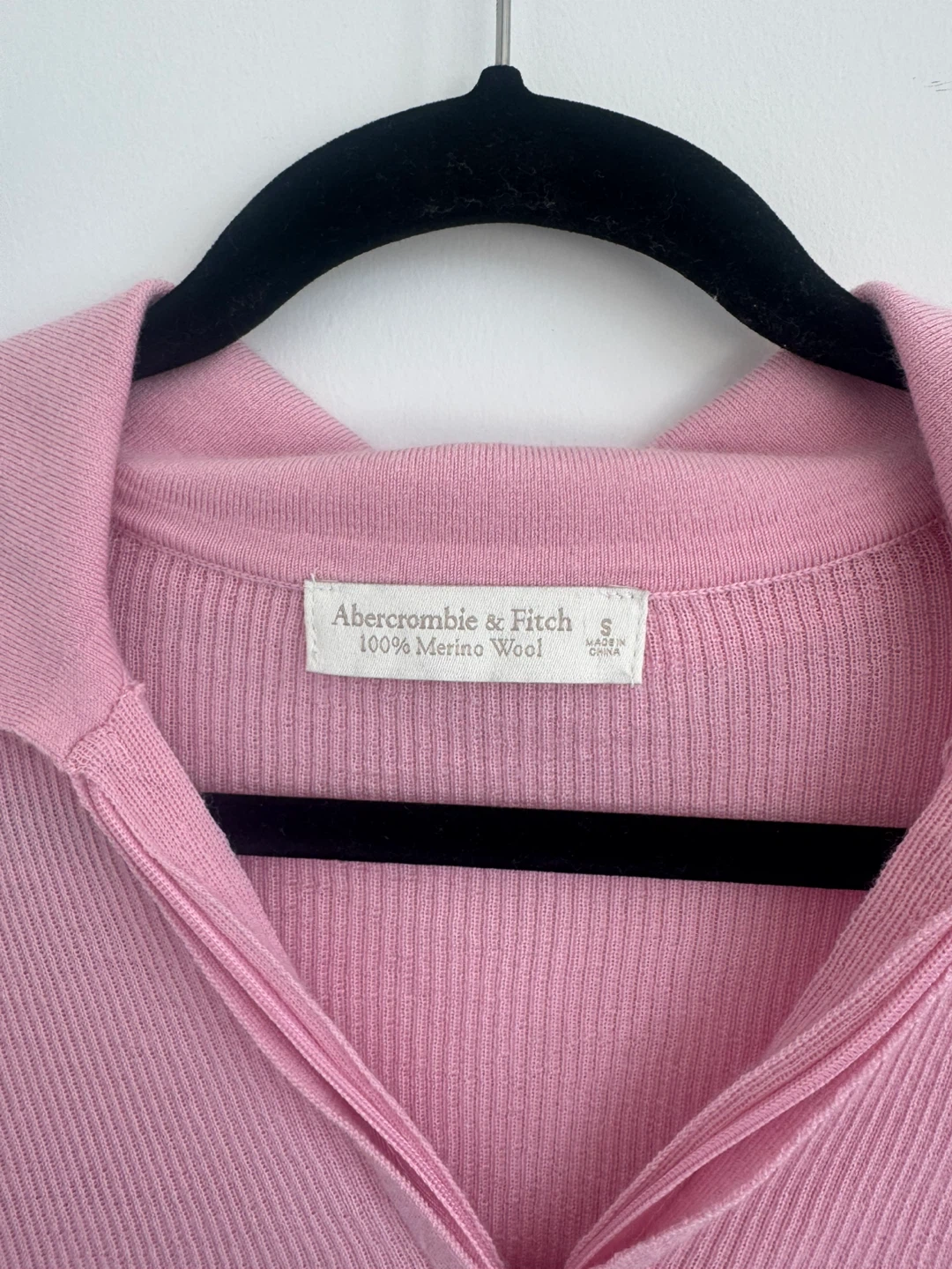 Abercrombie & Fitch 100% Merino Wool Sweater - Size S - photo 2
