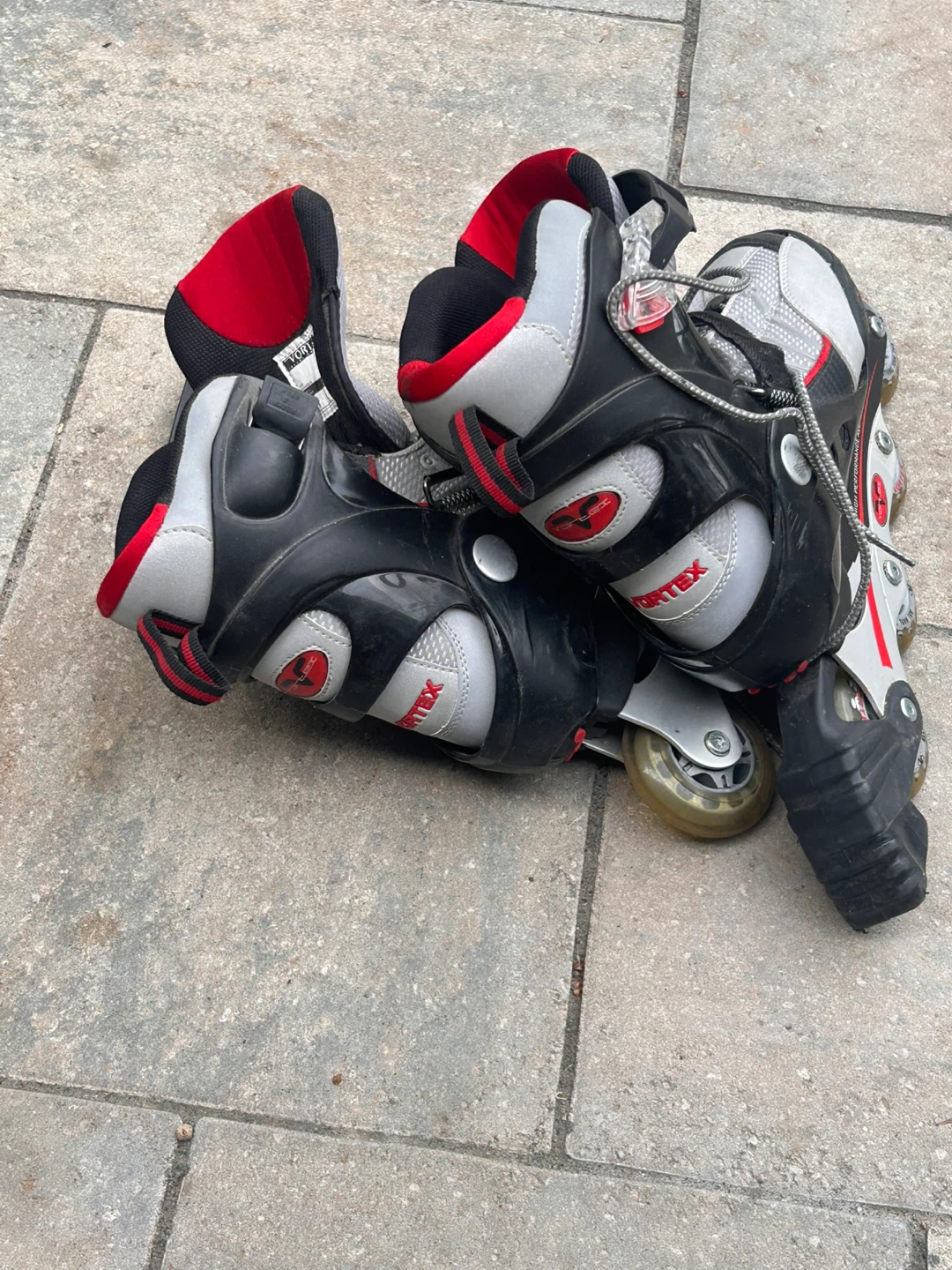 Vortex Inline Skates - size : Men 7 Women 8