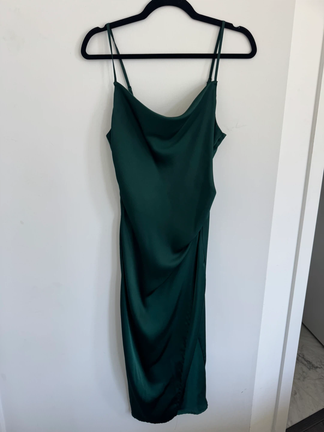 re:named satin slip dress - emerald green