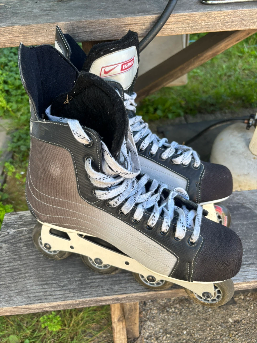 Bauer roller blades size 10