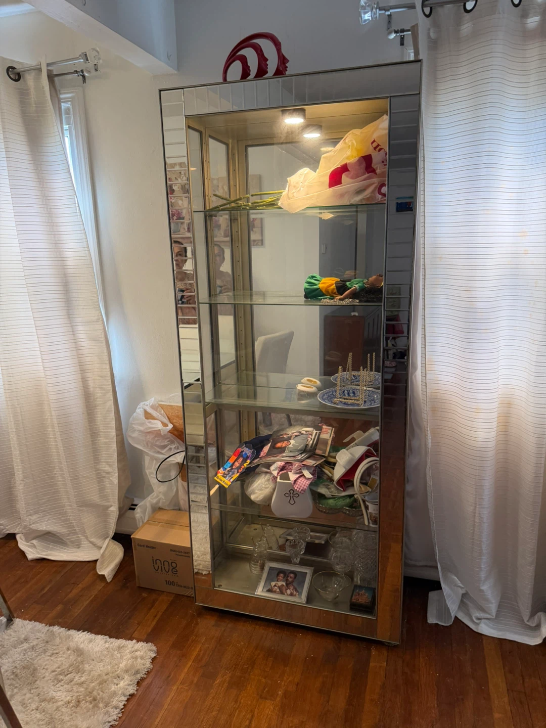 Mirrored Display Cabinet with Glass Shelves - photo 4