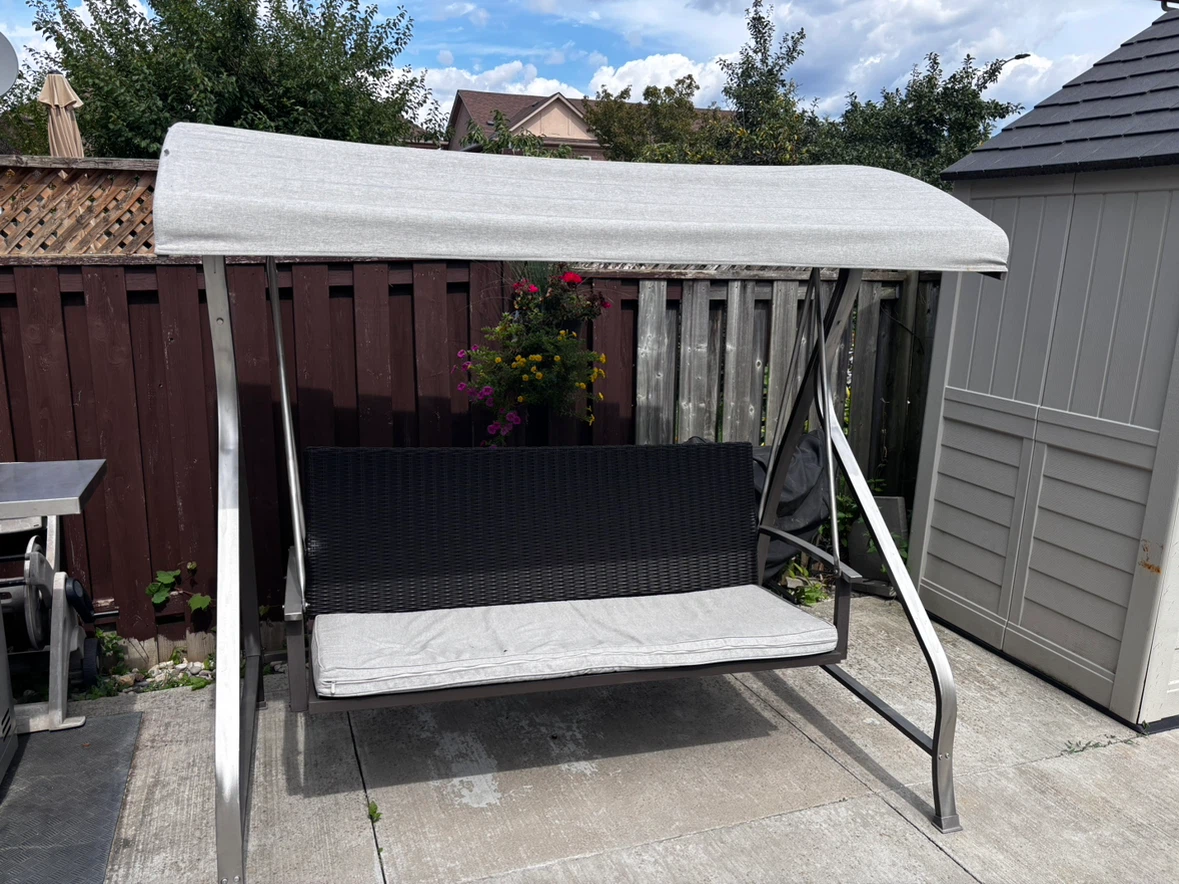 Patio Swing Chair with Canopy
