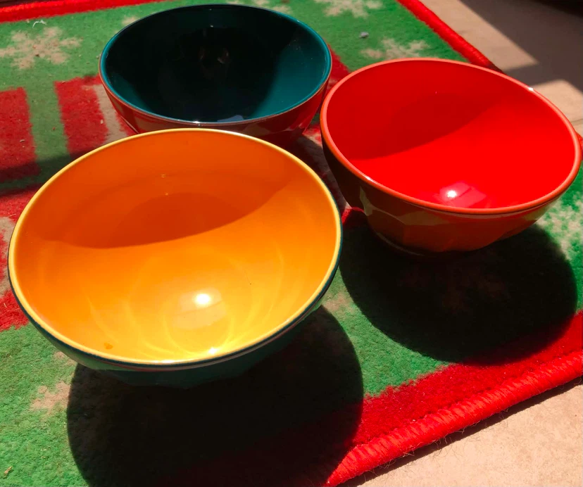 Set of 3 colourful serving bowls - photo 2