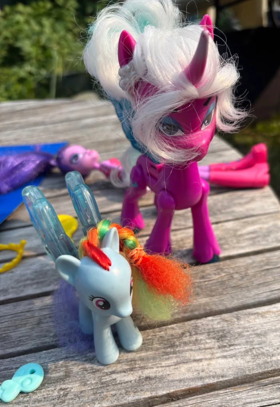 My little pony toys - photo 2