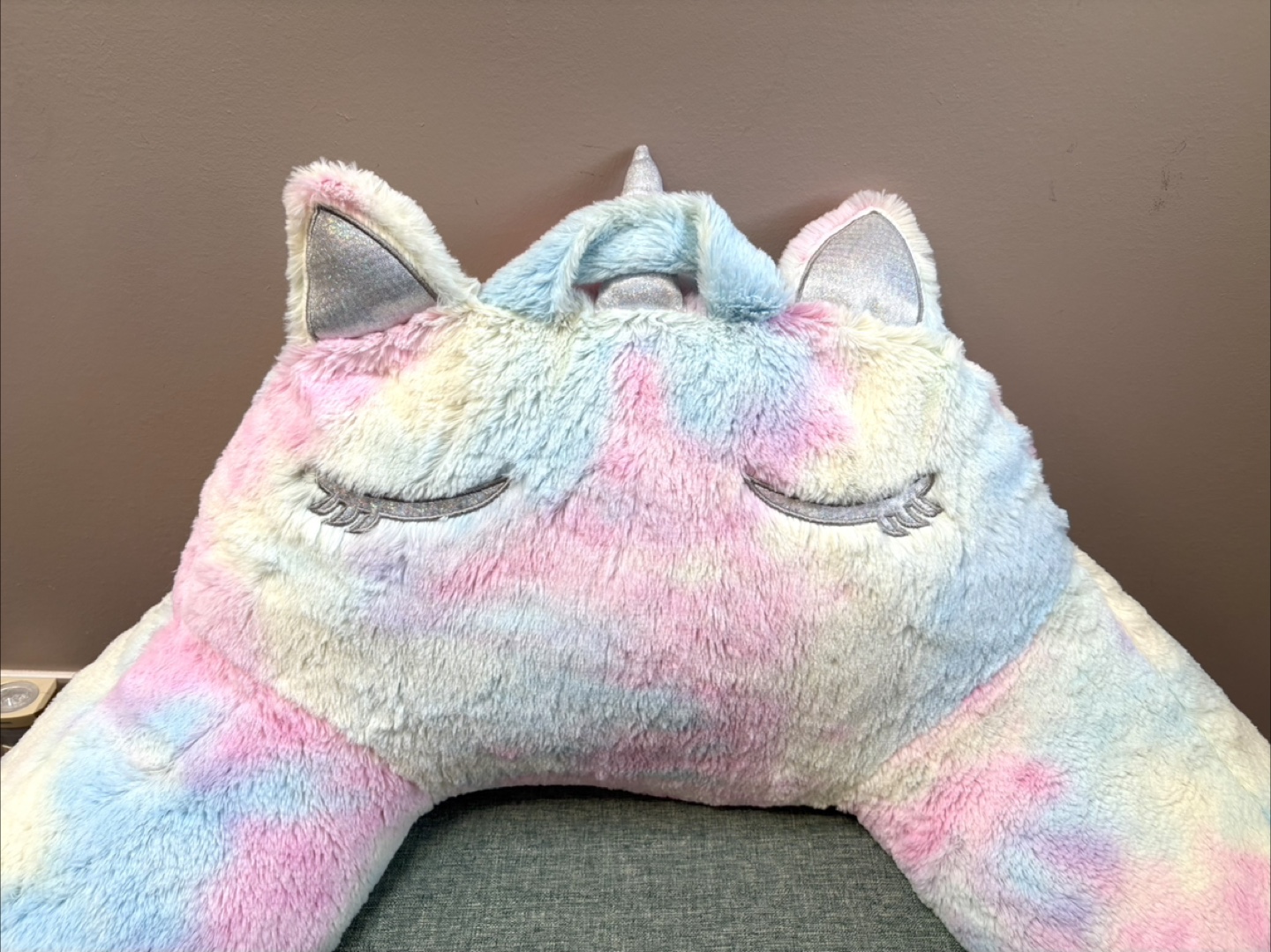 Unicorn Reading Pillow - Like New - photo 2