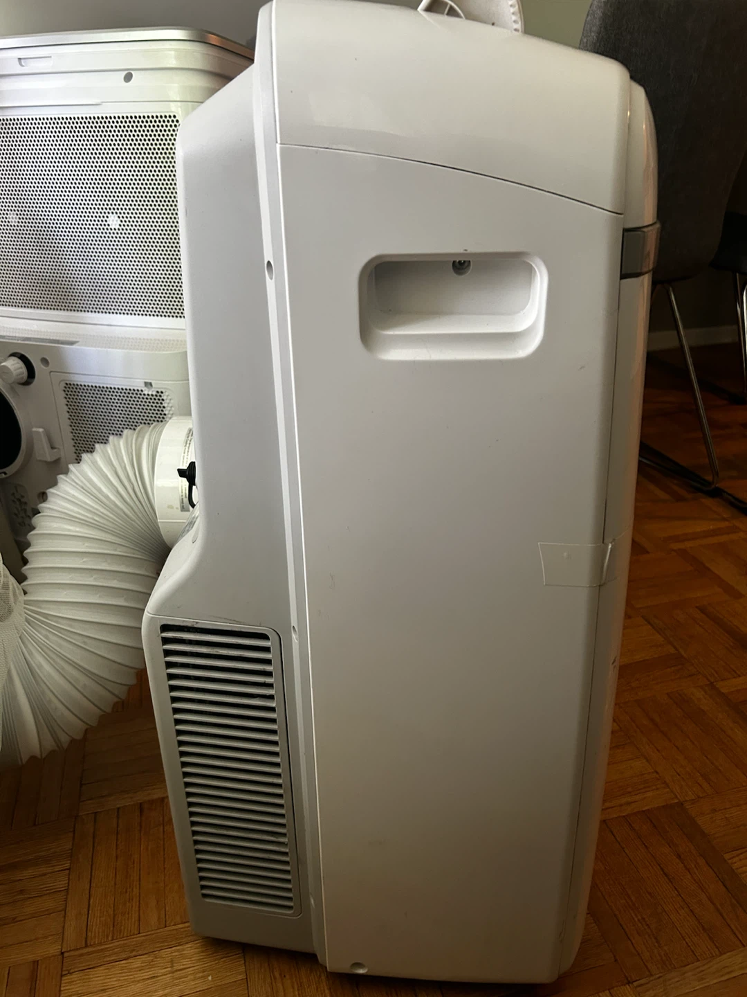 Danby 12,000 BTU Portable Air Conditioner - photo 5