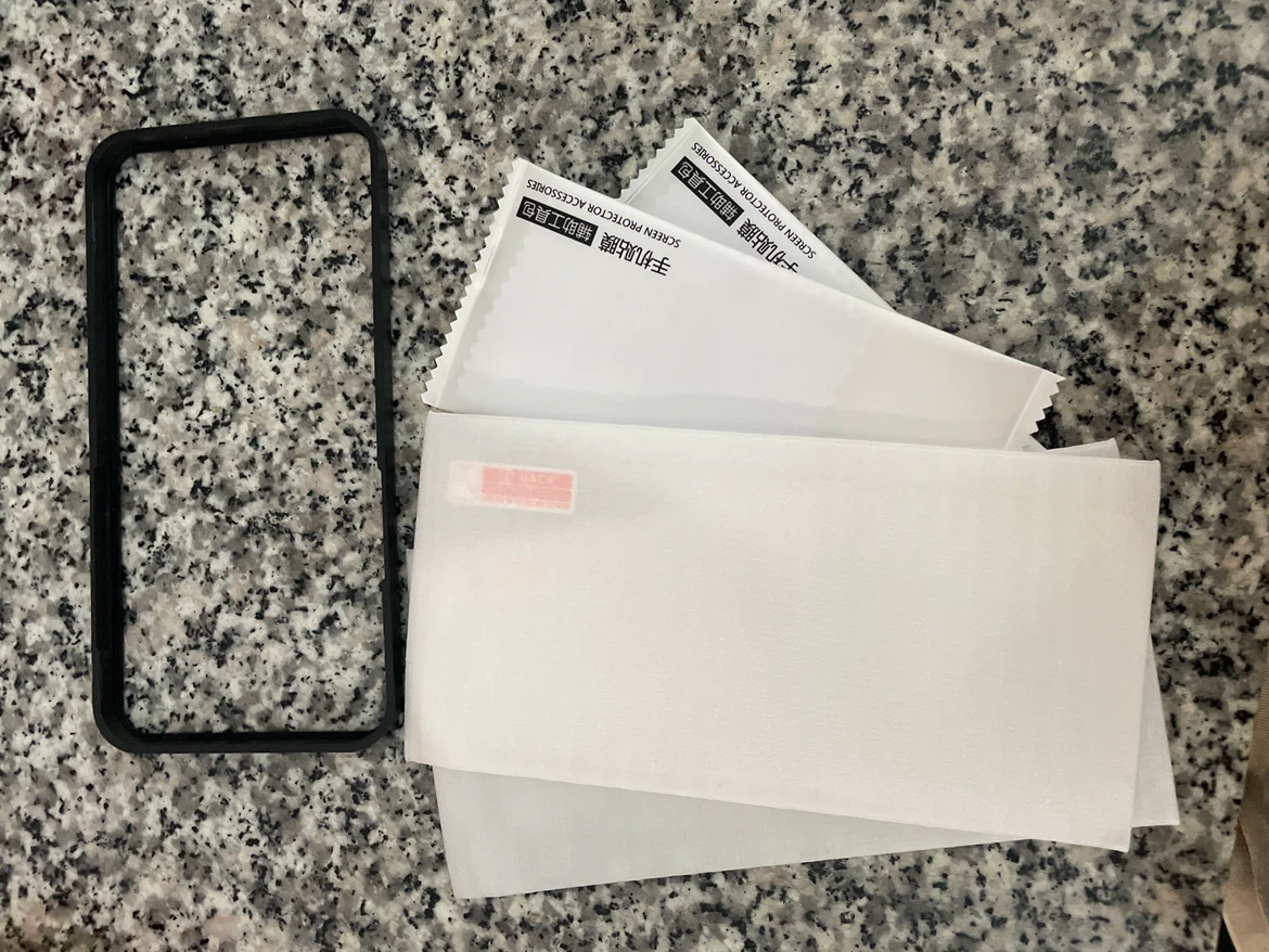 Phone Case and Screen Protector  (iPhone 14 )