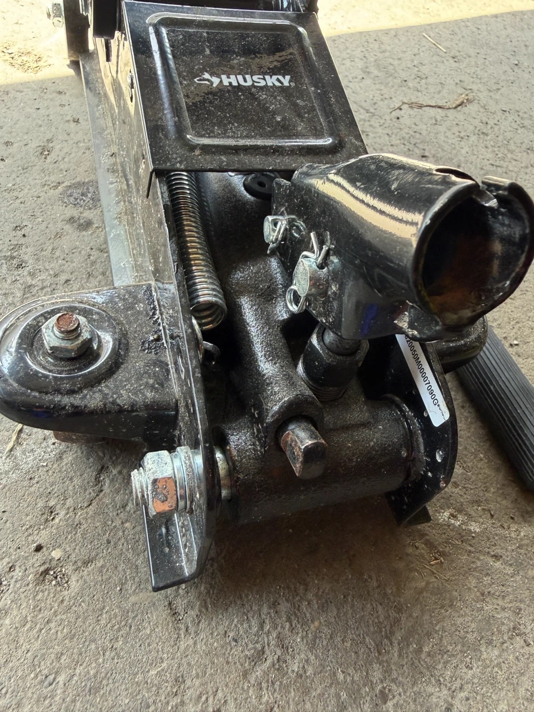 Husky 2 Ton Trolley Jack - photo 2