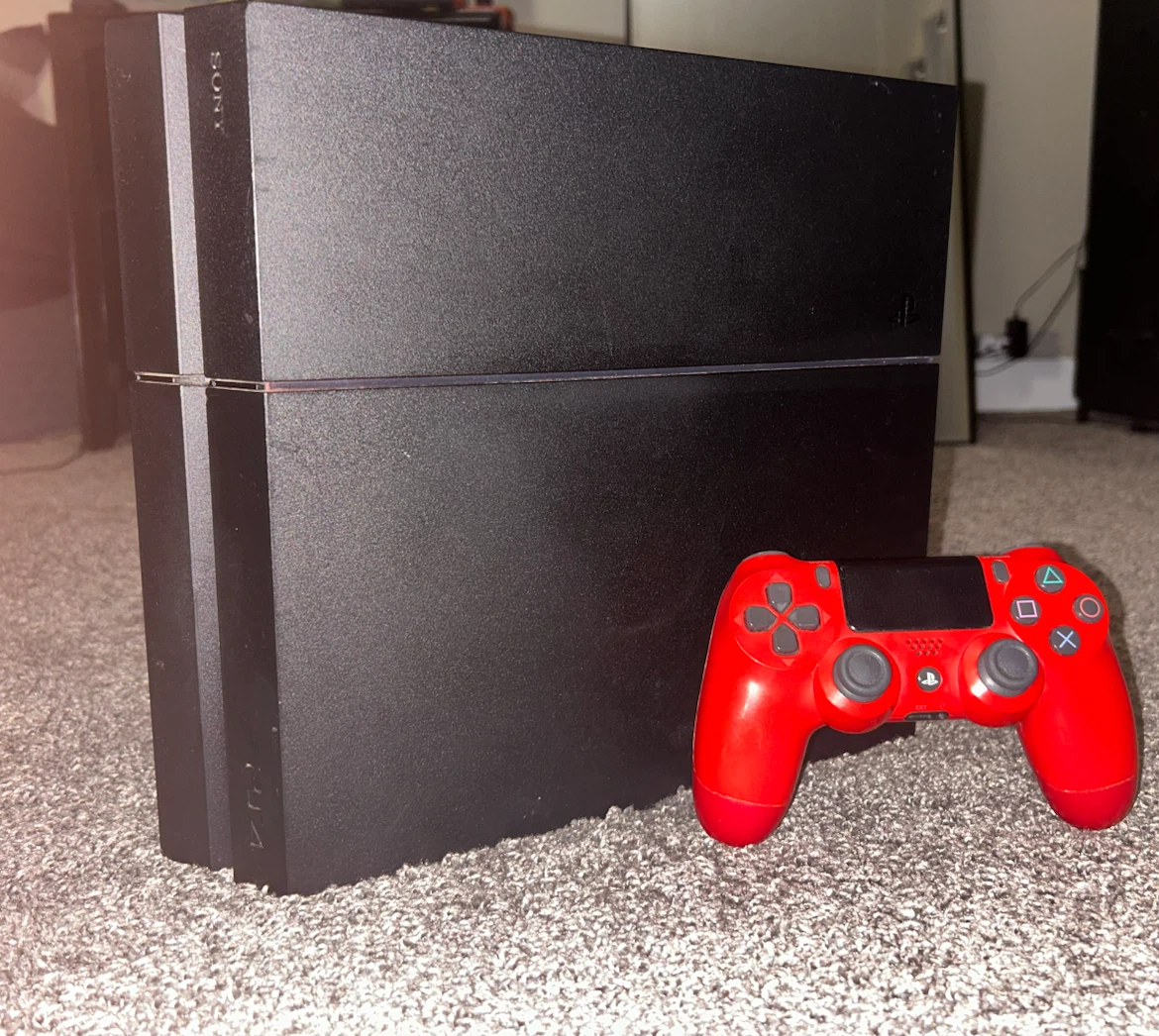 PS4 Original 500GB + Red Controller | Fully Working - photo 3