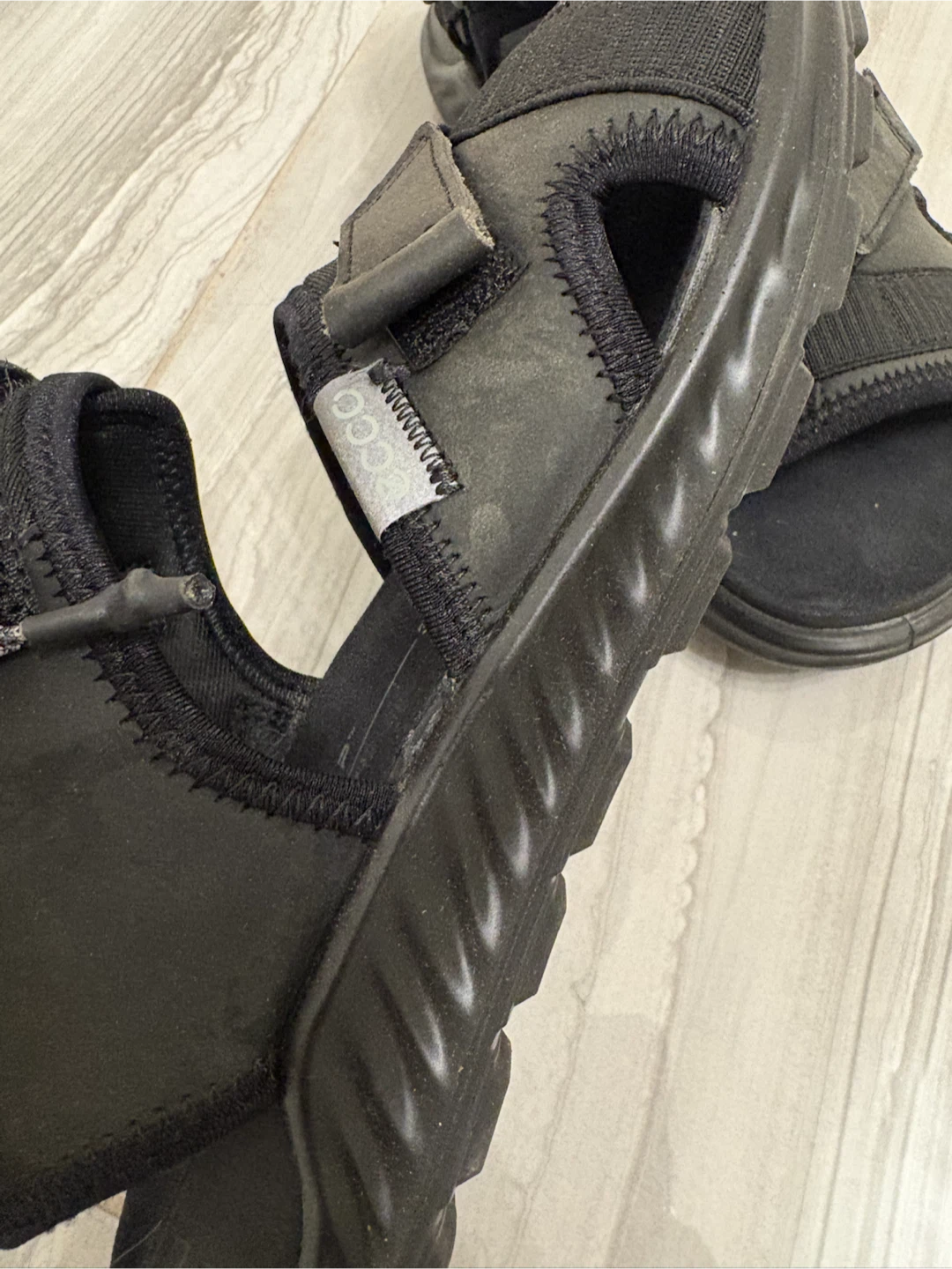 ECCO EXOWRAP Black Sandals Size 7/7.5 Women - photo 2