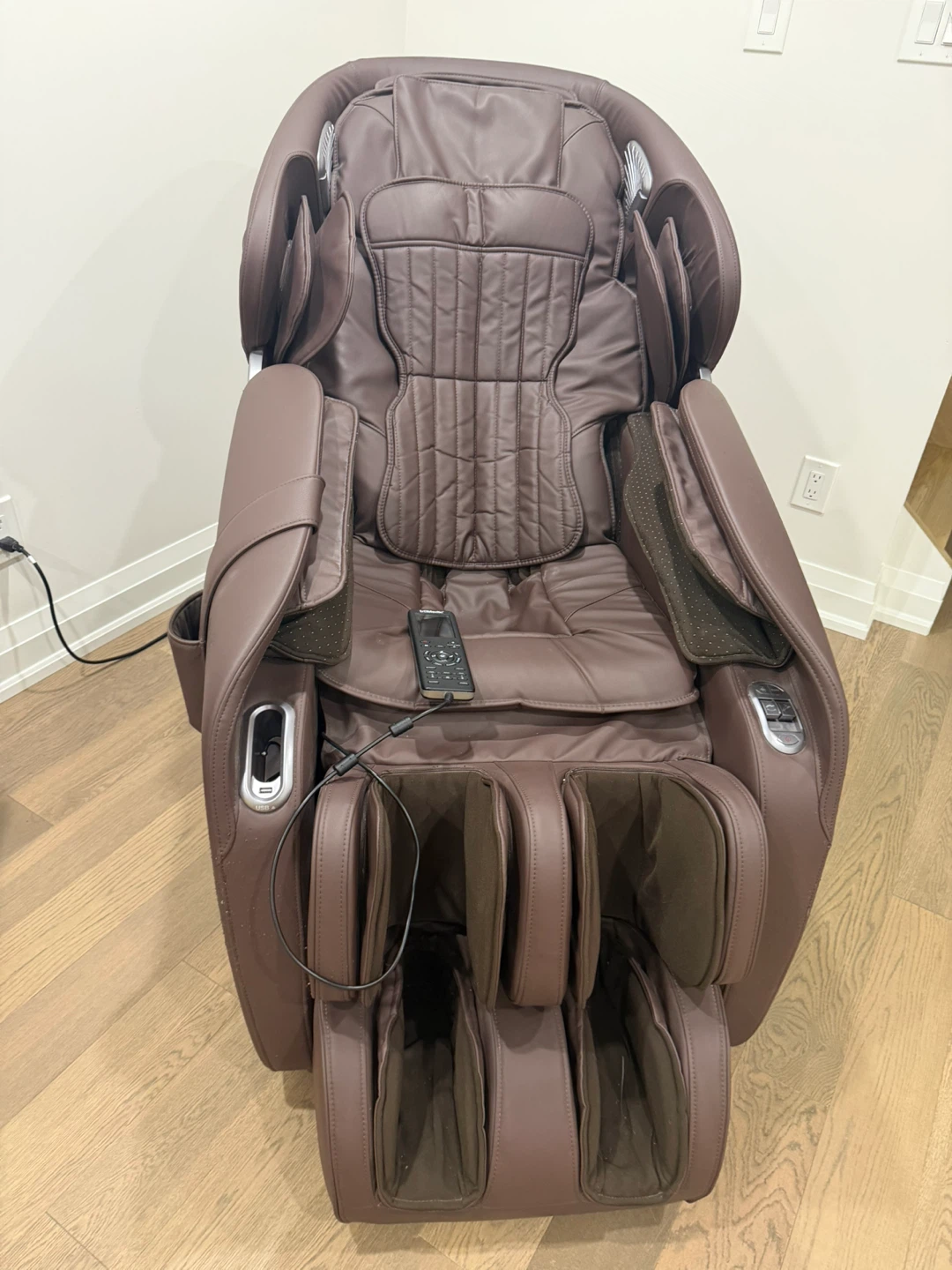 Brown Massage Chair with Remote - photo 2