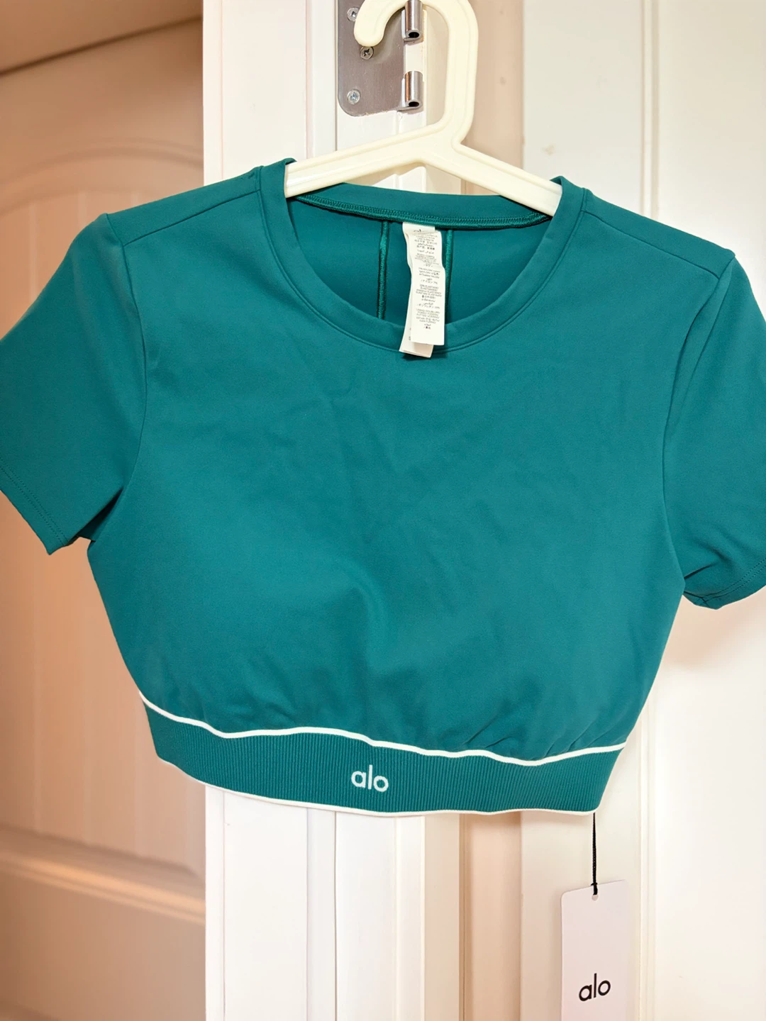ALO SoftSculpt Amp It Up Short Sleeve Bra - Emerald Isle - M/M