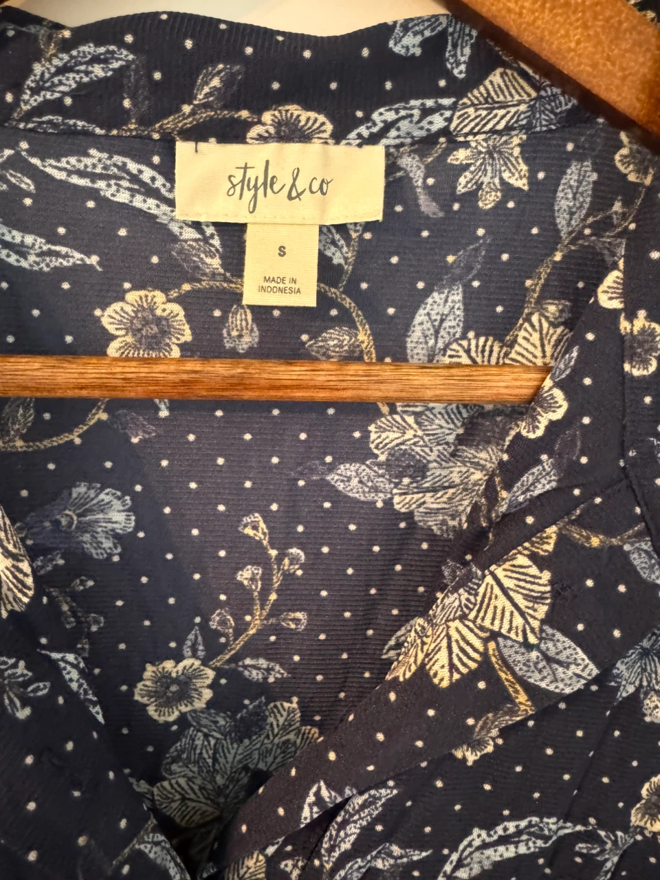 Style & Co Navy Floral Print Blouse - Size S - photo 3