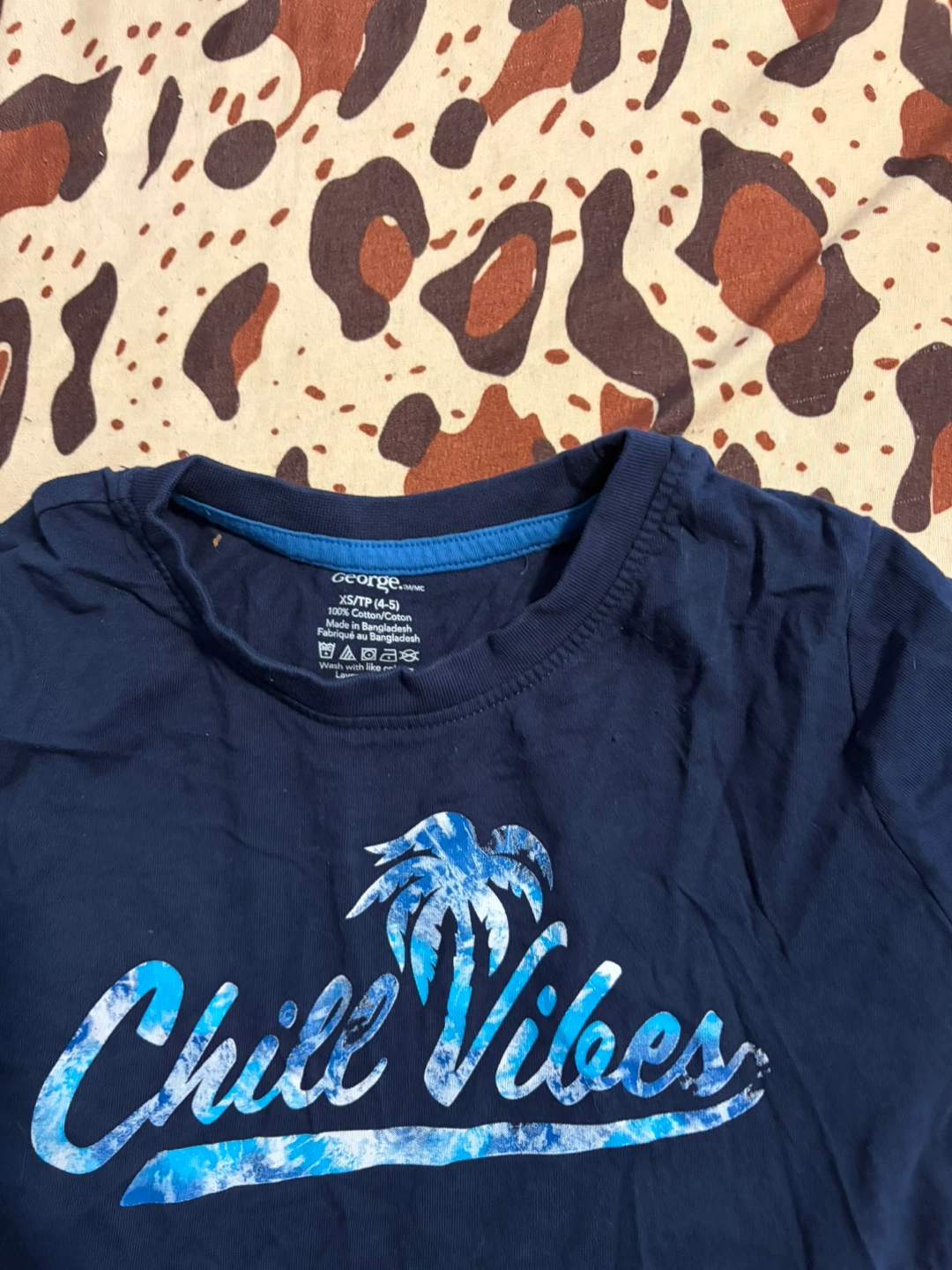 George Chill Vibes T-Shirt Size XS/TP (4-5) - photo 2