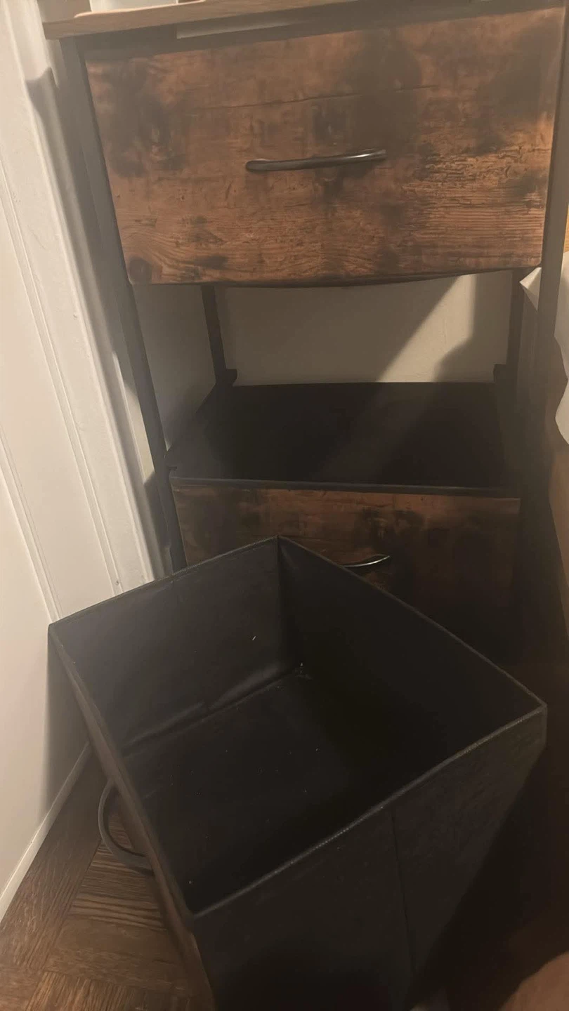 3 Drawer Dresser (2 pcs) 40$ each 70$ for 2 - photo 3