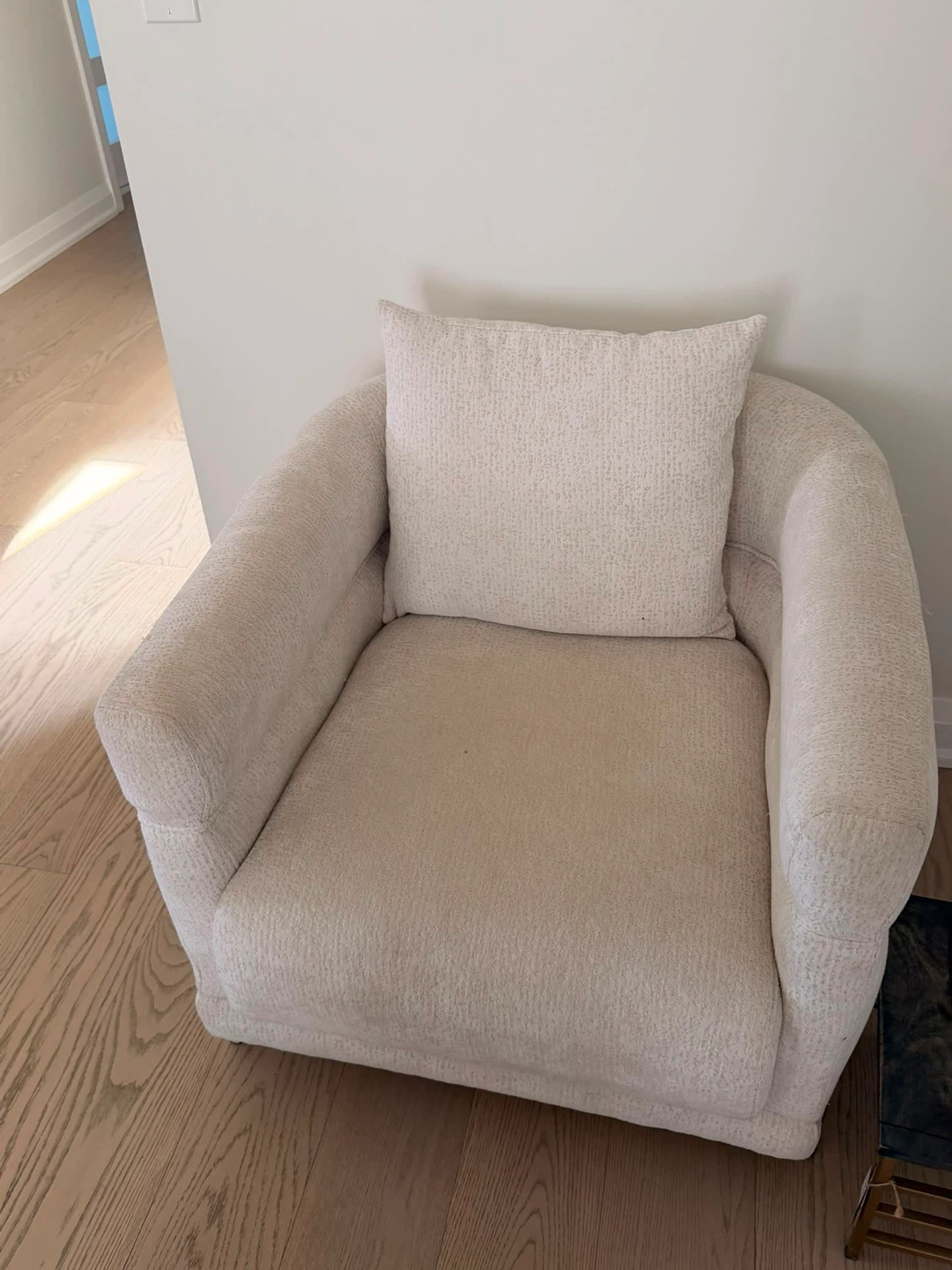 Cream textured sofa and armchair set - photo 4