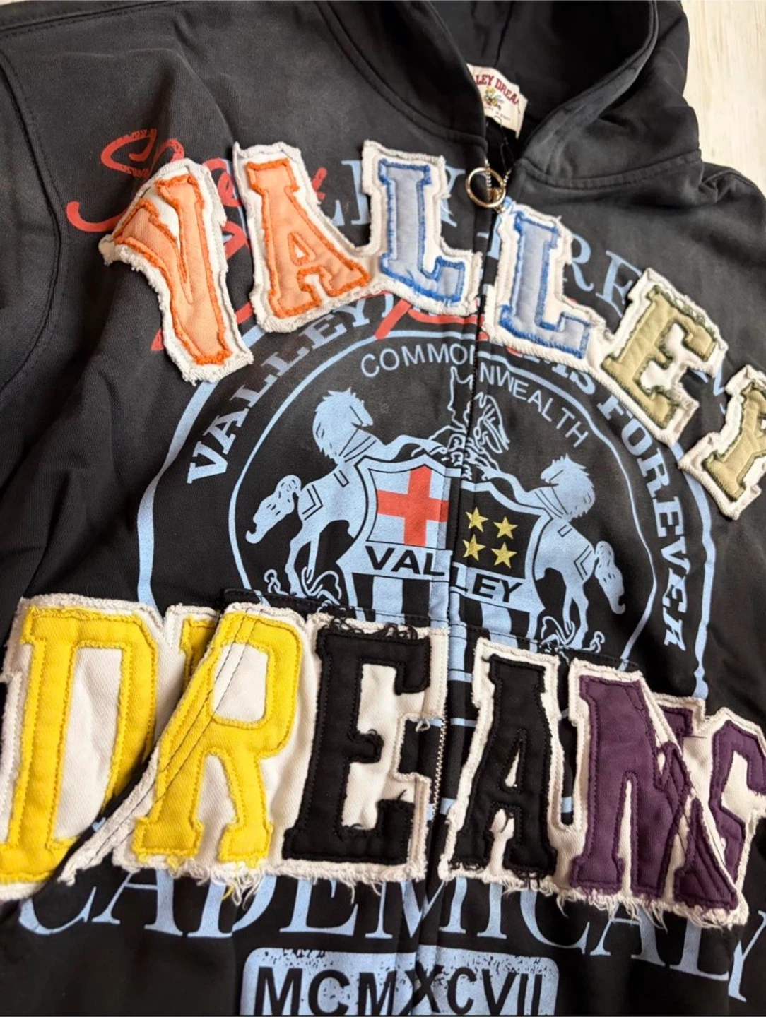 Valley Dreams Black Graphic Hoodie - photo 2
