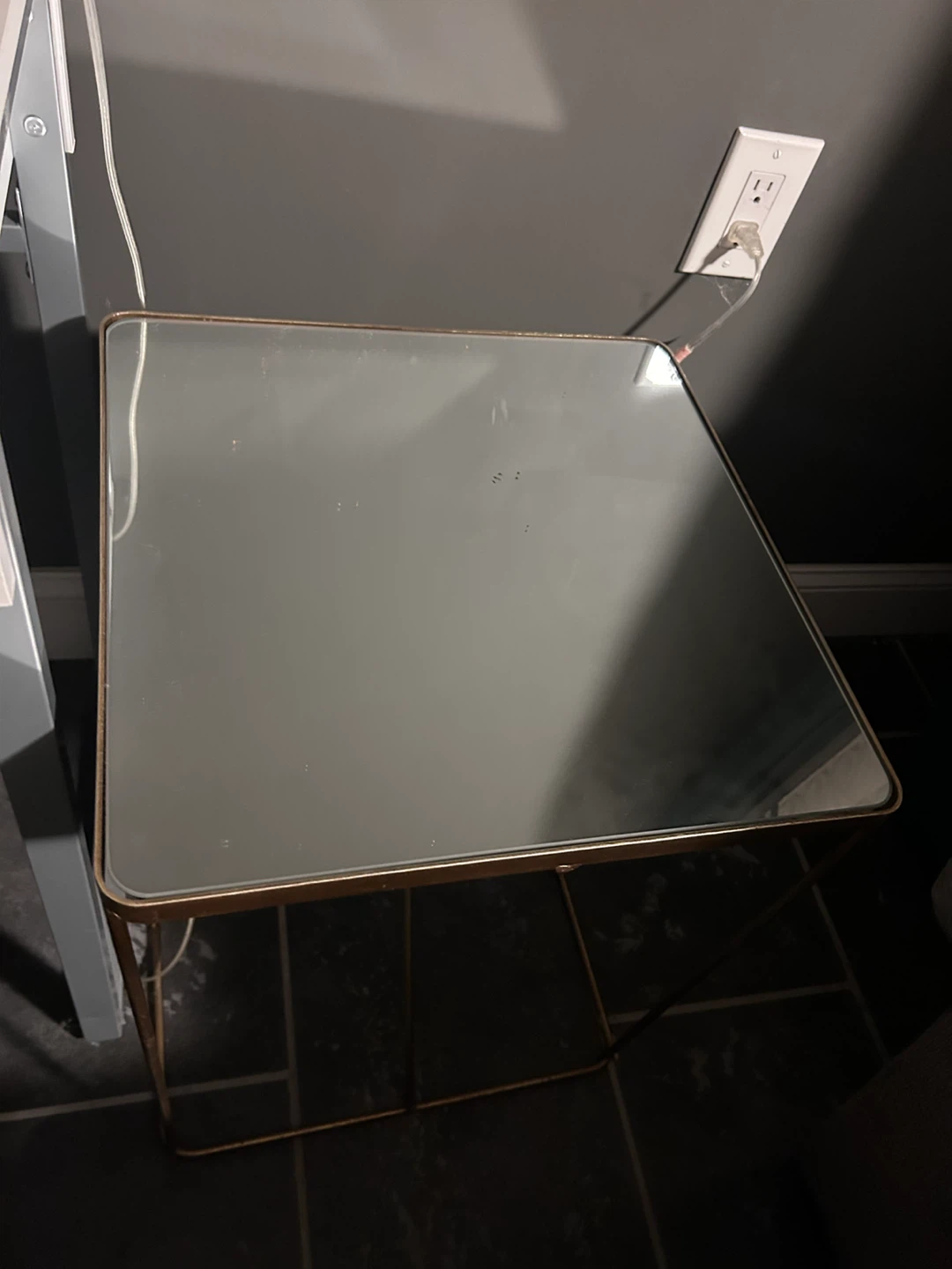 Set of 2 Mirrored Top End Table - photo 2