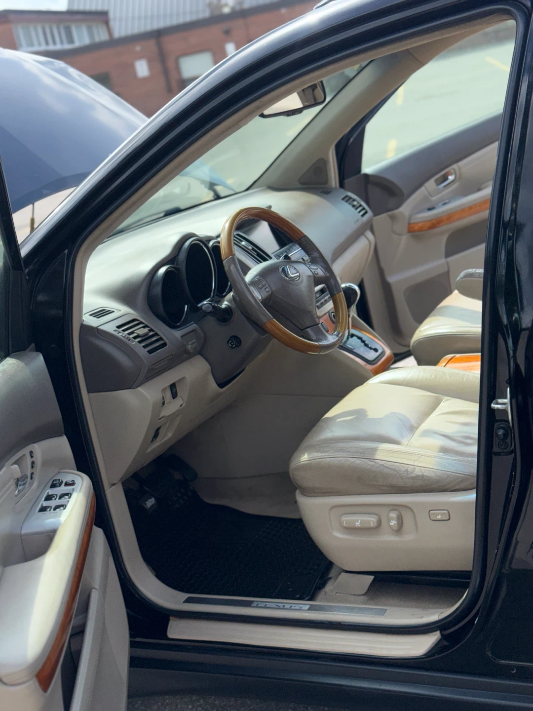2009 Lexus RX 350 — 124,154 km — - photo 4