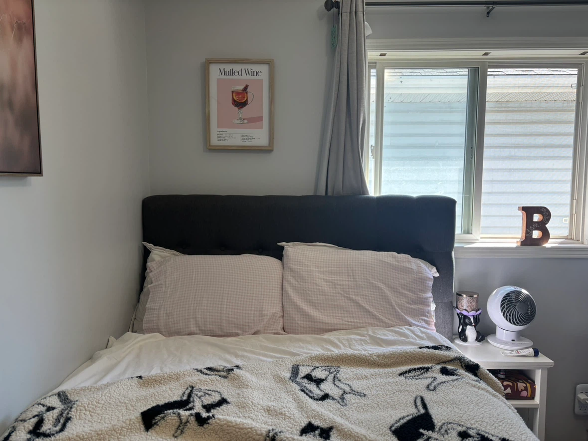 Double bed frame