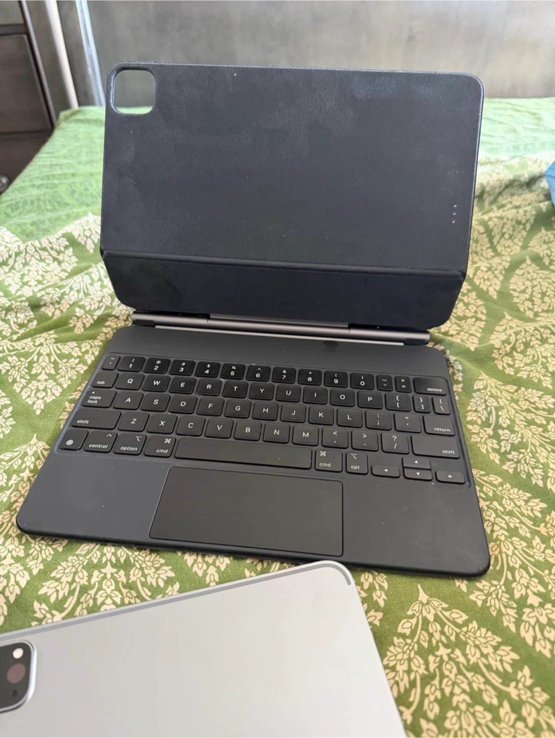 Apple iPad Pro 4 gen 11-inch 128 GB with Apple Magic Keyboard - photo 4