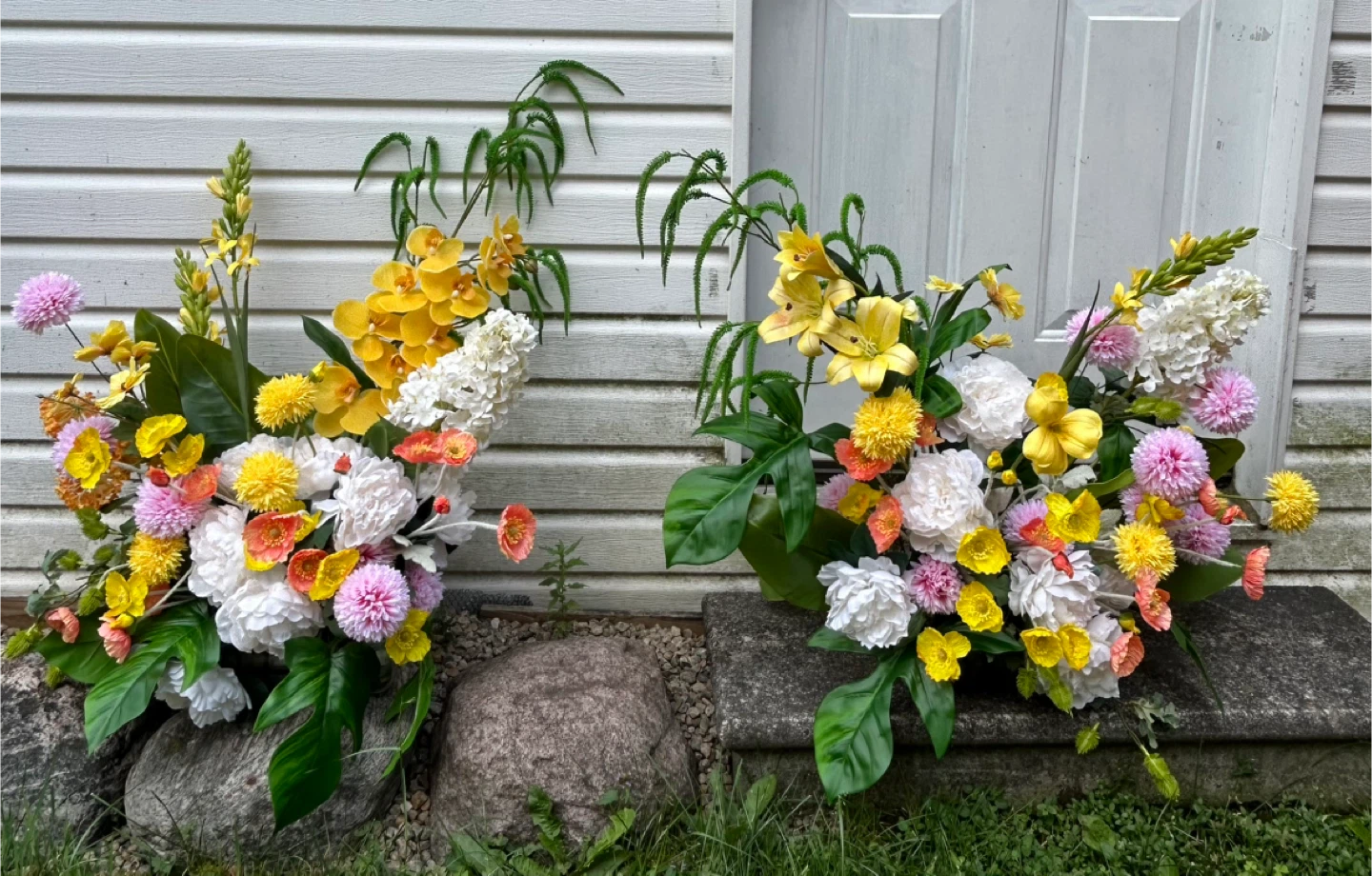 Wedding Flower Aisle Markers (Artificial Flowers Set of 2) - photo 4